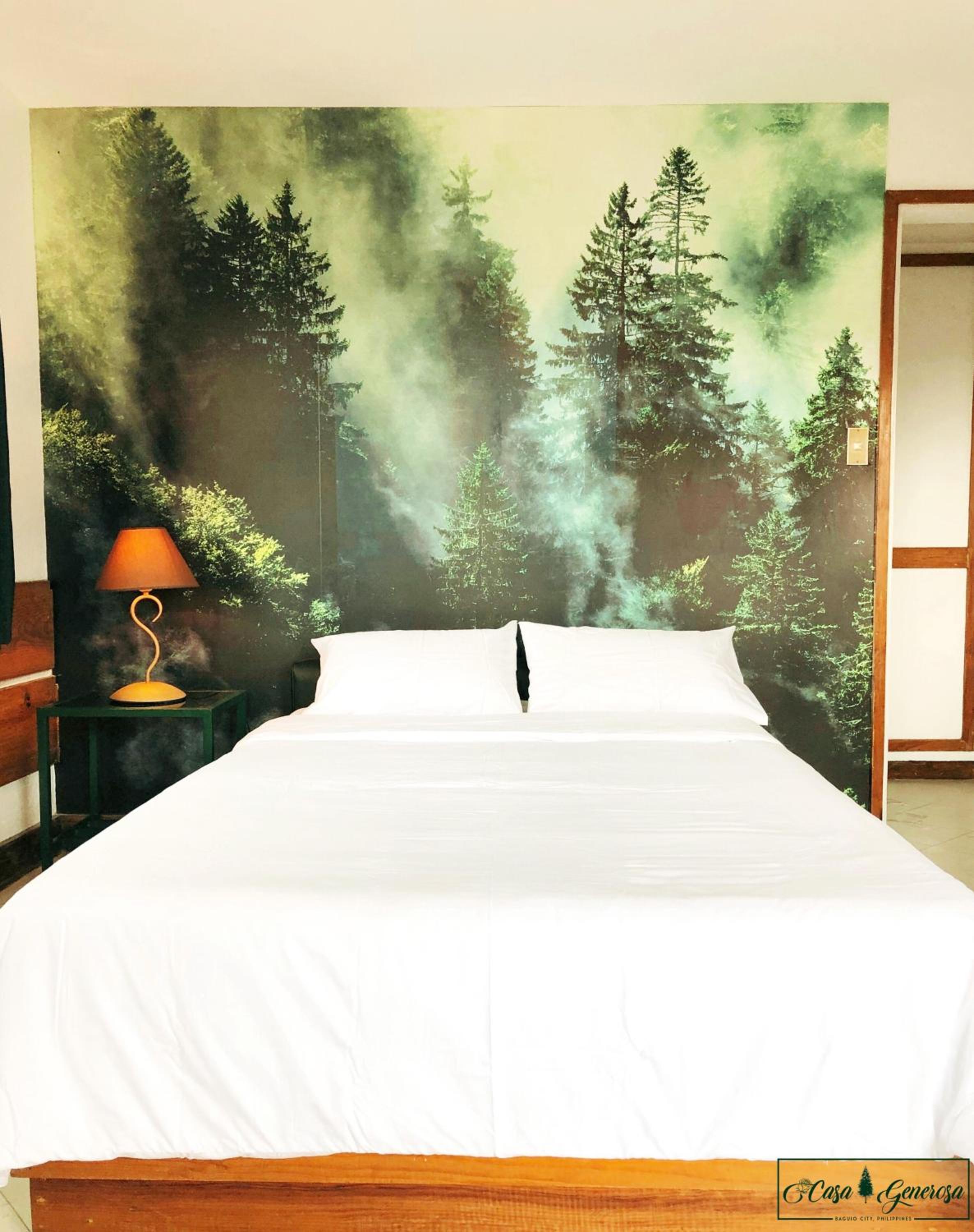 Deluxe Double Room with Balcony - Photo 16
