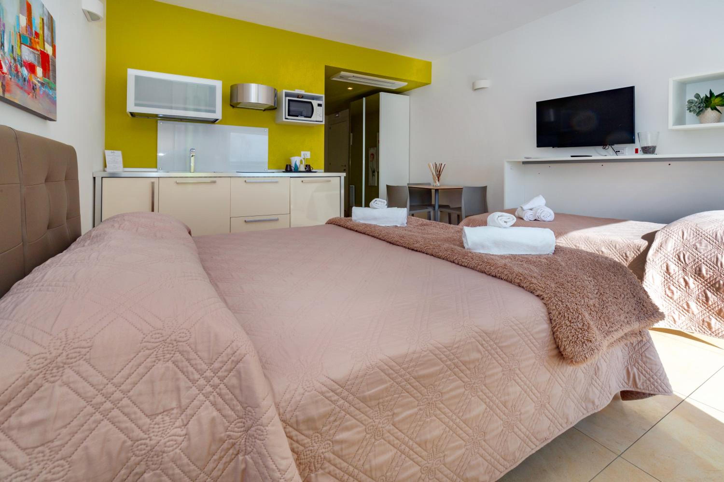Triple Room - Photo 5