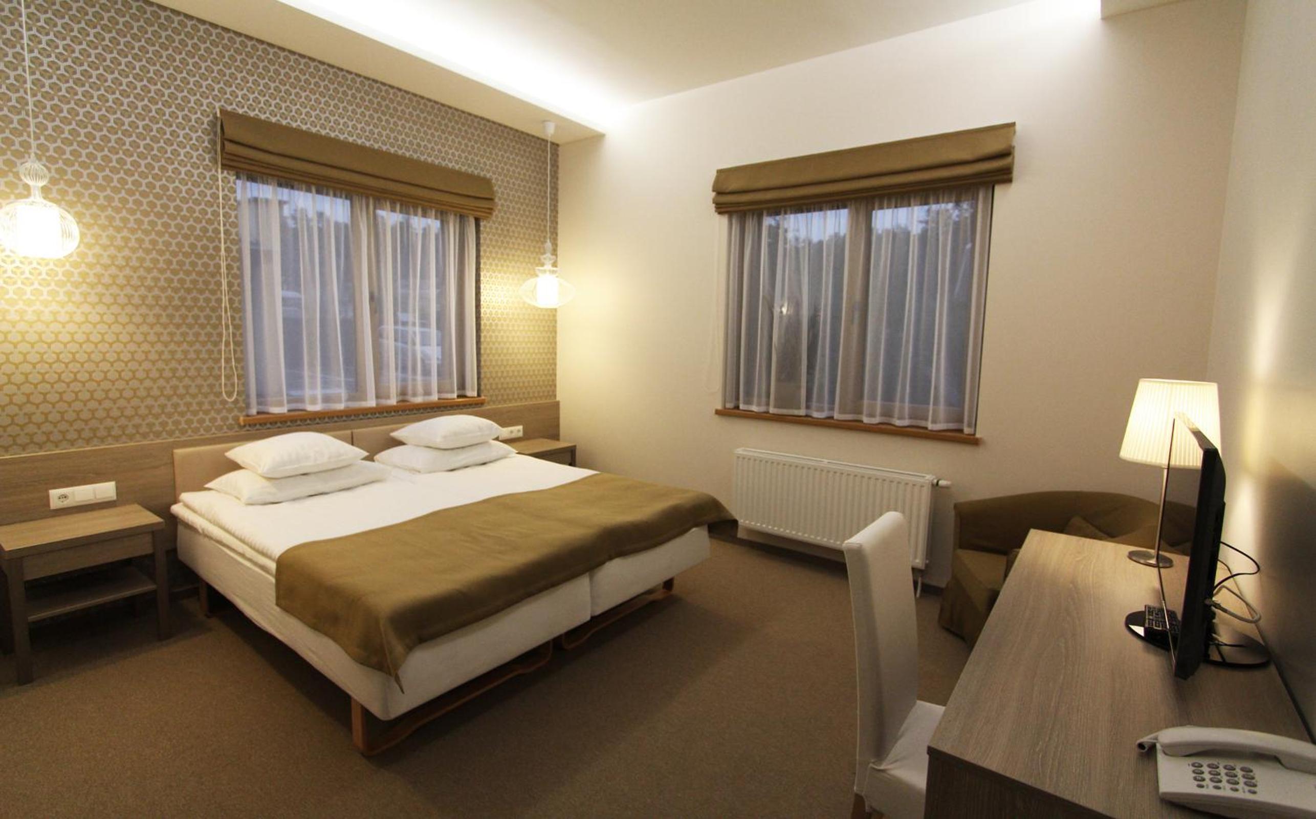Large Double Room with Spa Access  - Photo 5