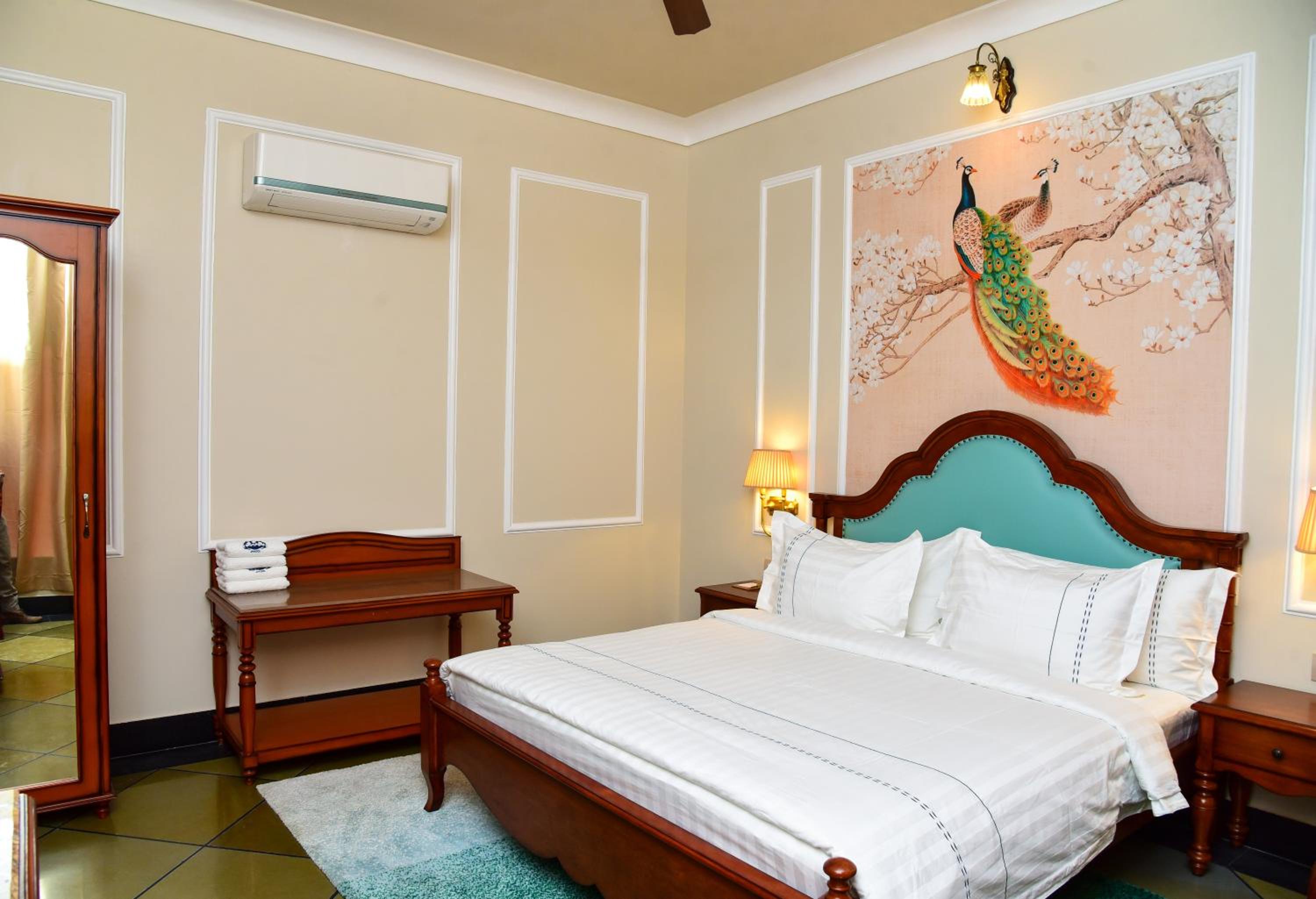Standard Double Room - Photo 7