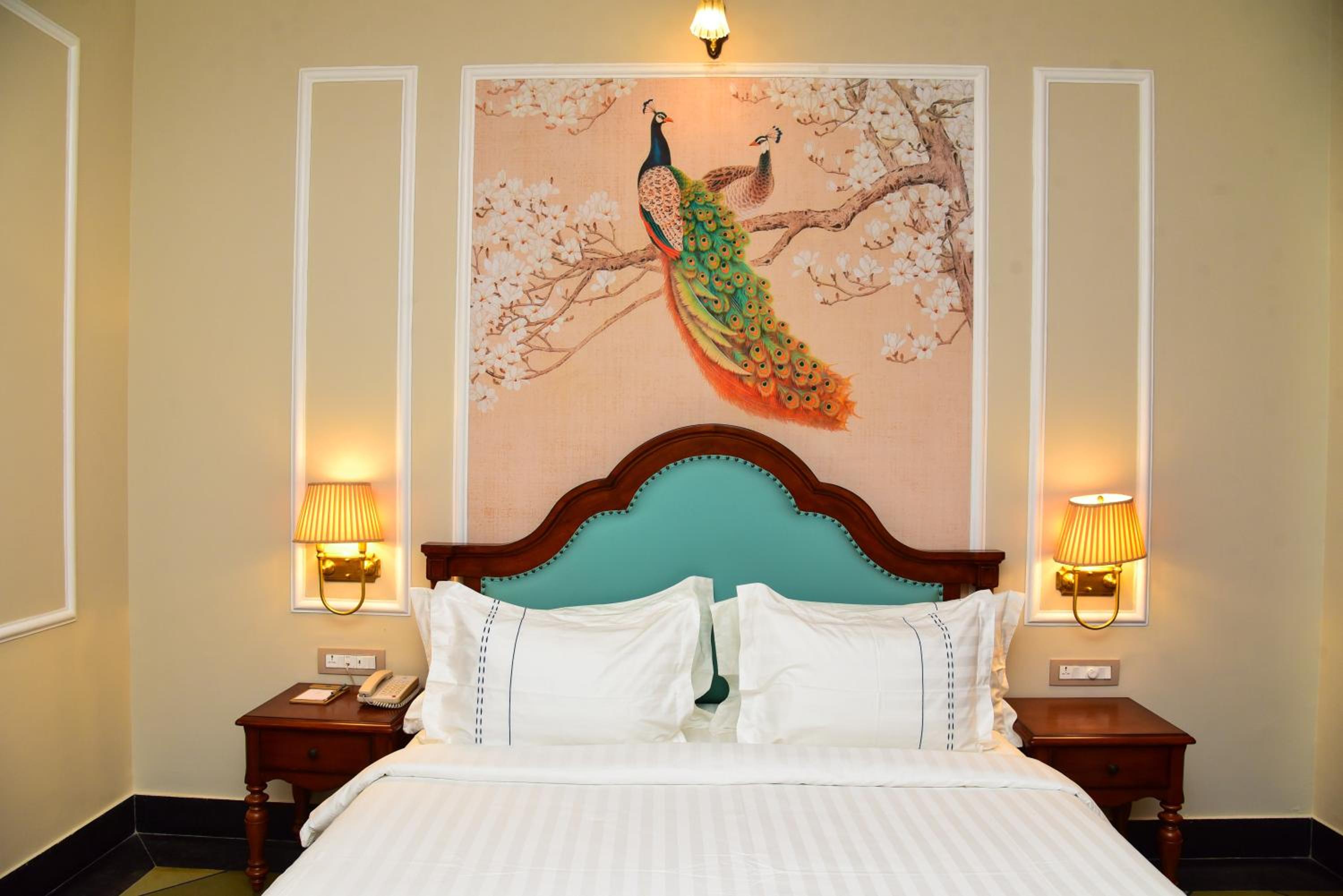Standard Double Room - Photo 12
