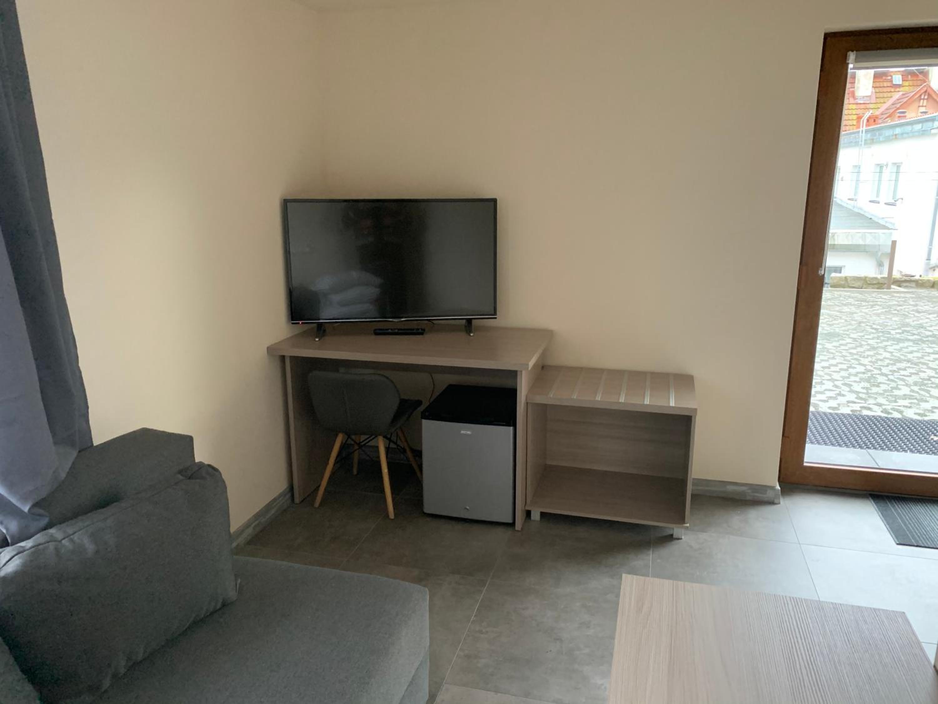 One-Bedroom Apartment photo 3