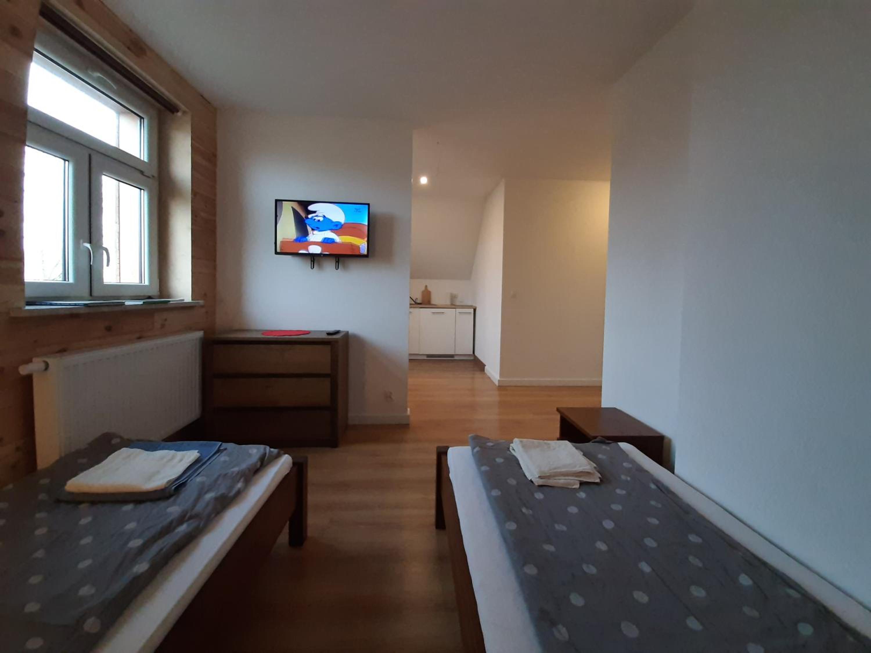 Studio Apartment - Photo 1