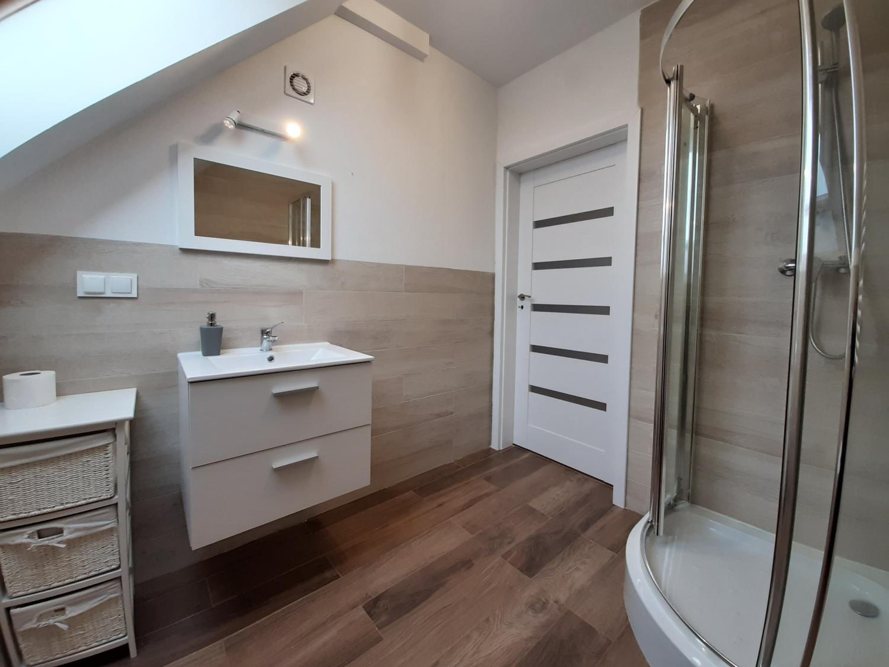 Studio Apartment - Photo 2