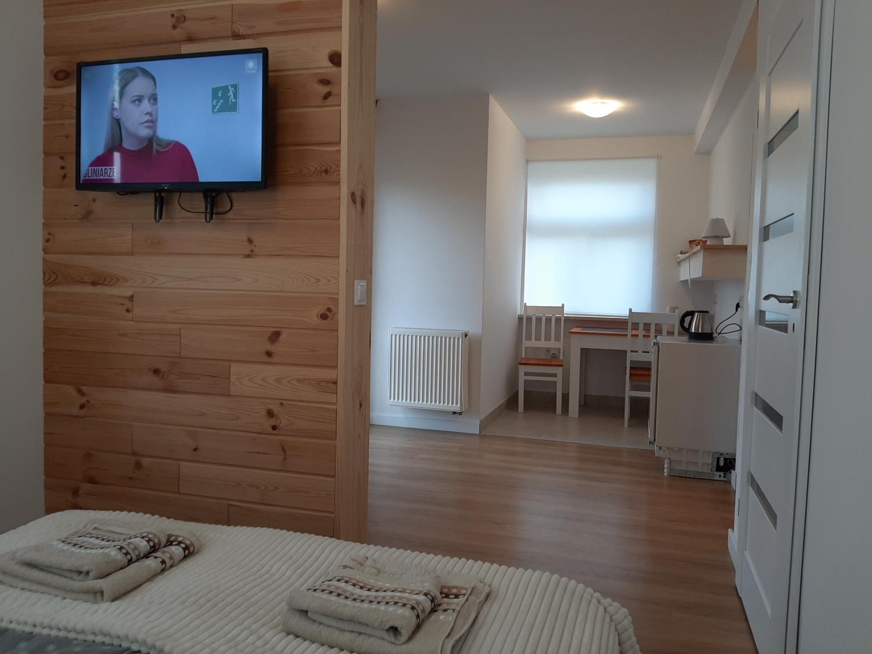 Studio Apartment - Photo 3