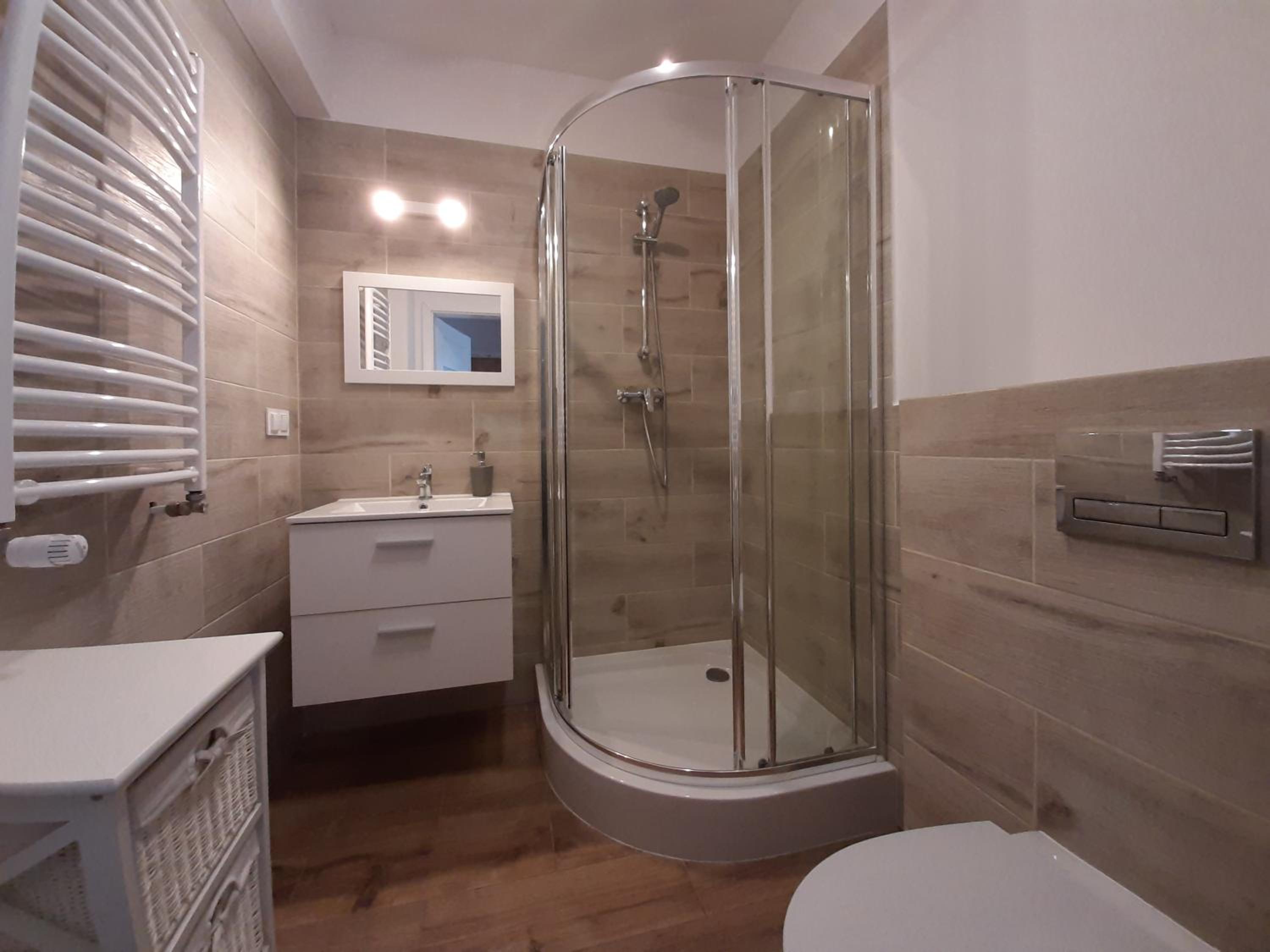 Studio Apartment - Photo 9
