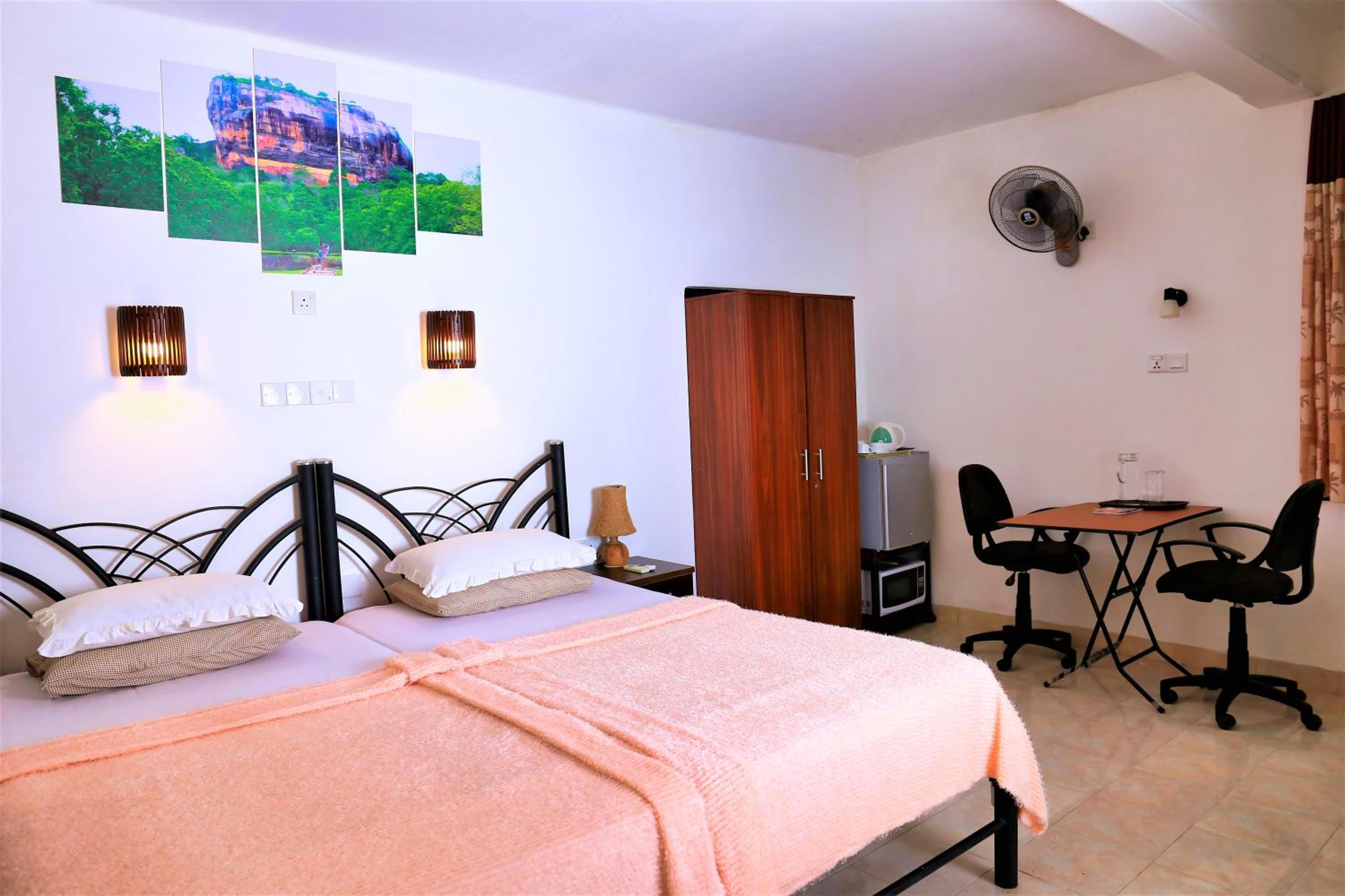 Deluxe Double Room photo 2