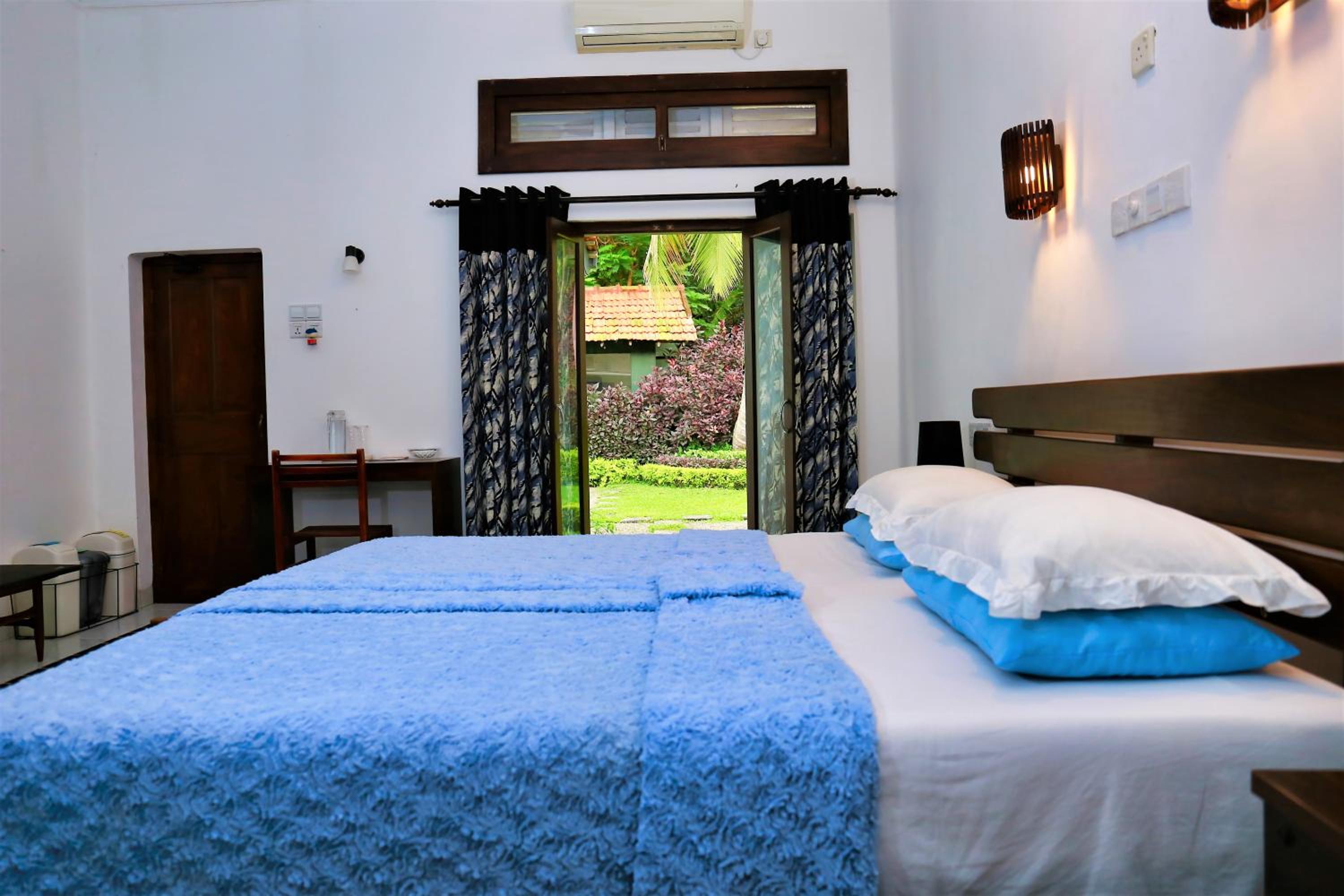 Deluxe Double Room photo 2