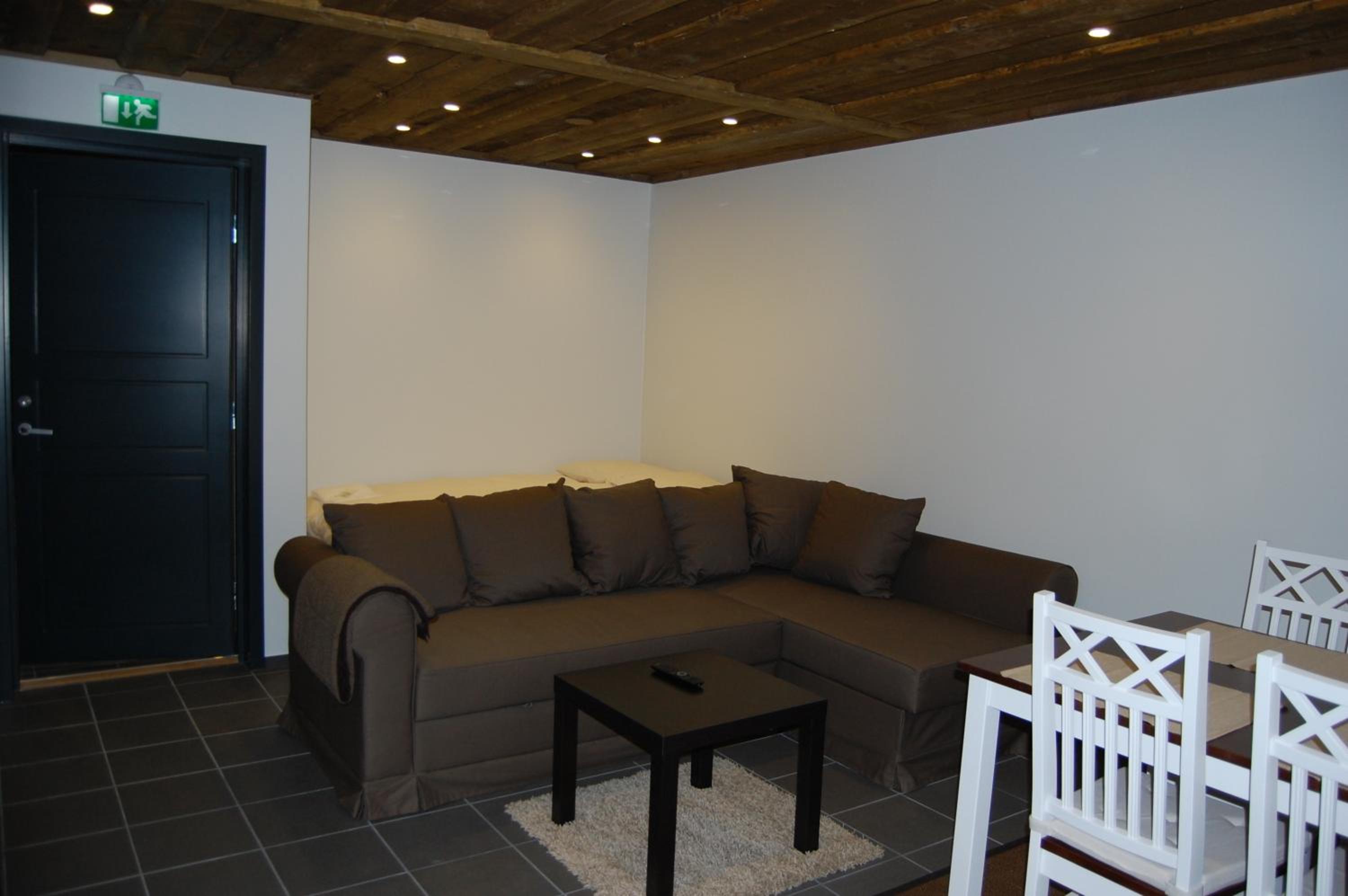 Family Apartment - Photo 10