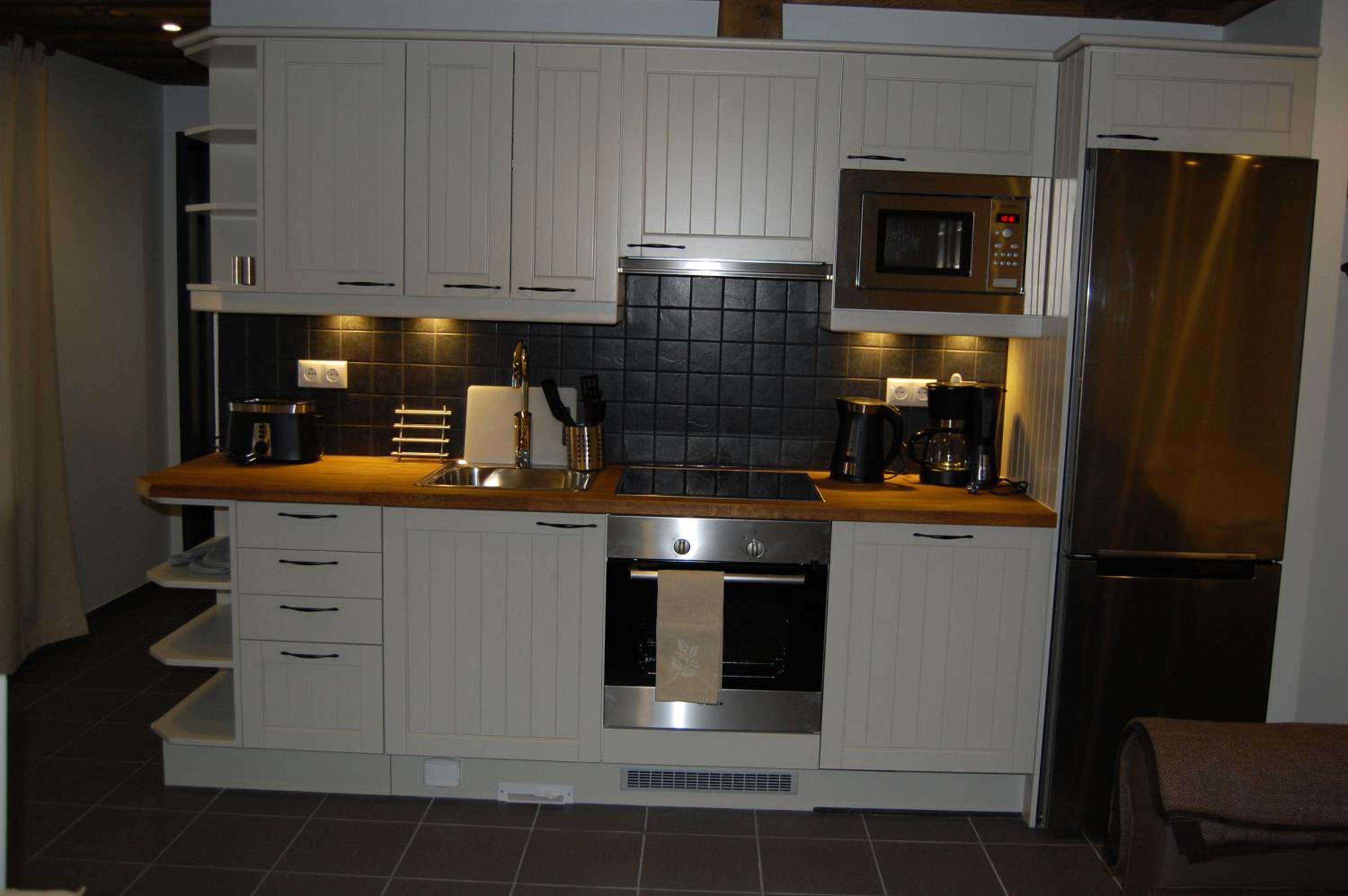 Family Apartment - Photo 11