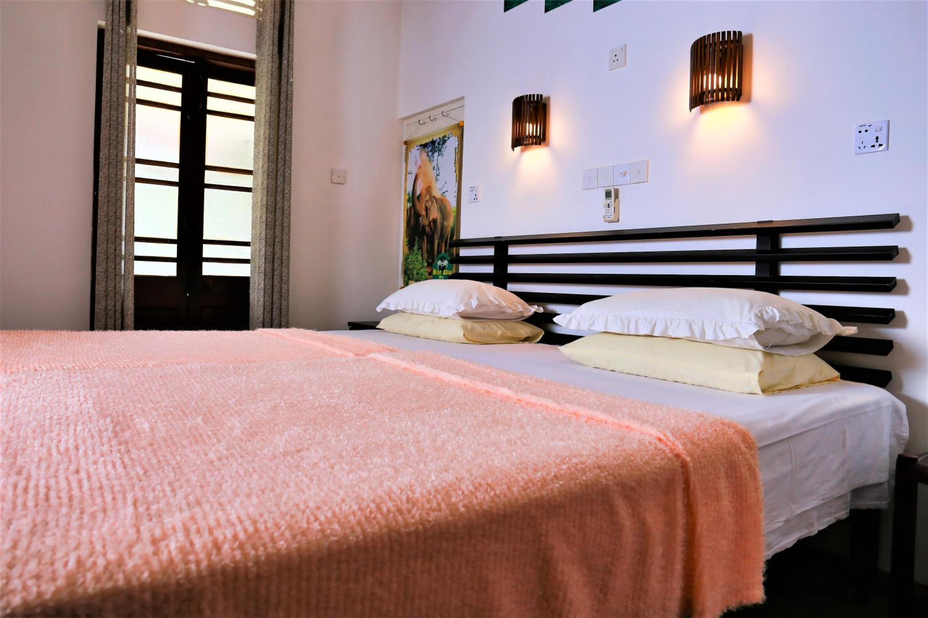 Deluxe Double Room photo 2