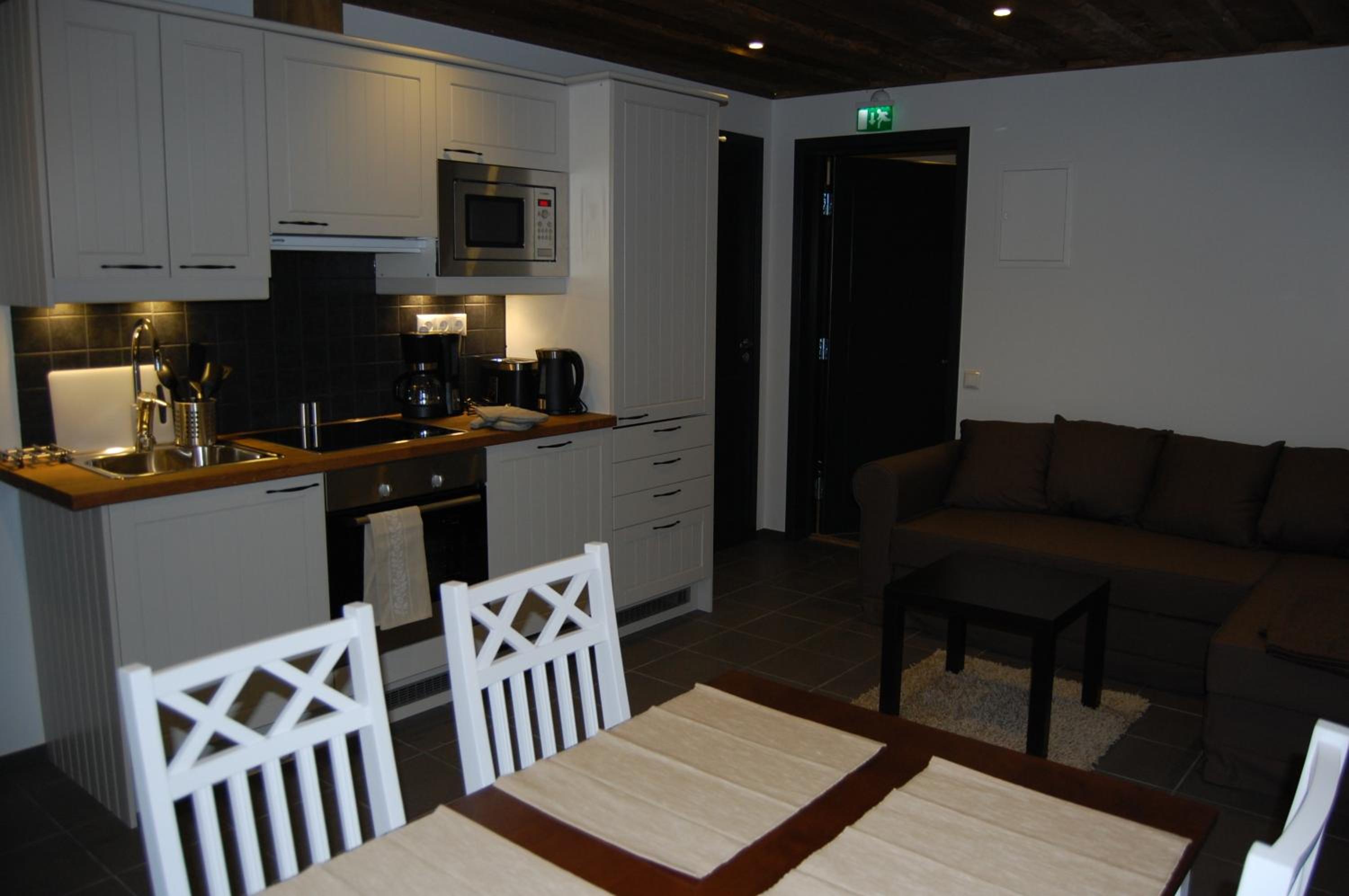Apartment (4 Adults) - Photo 10