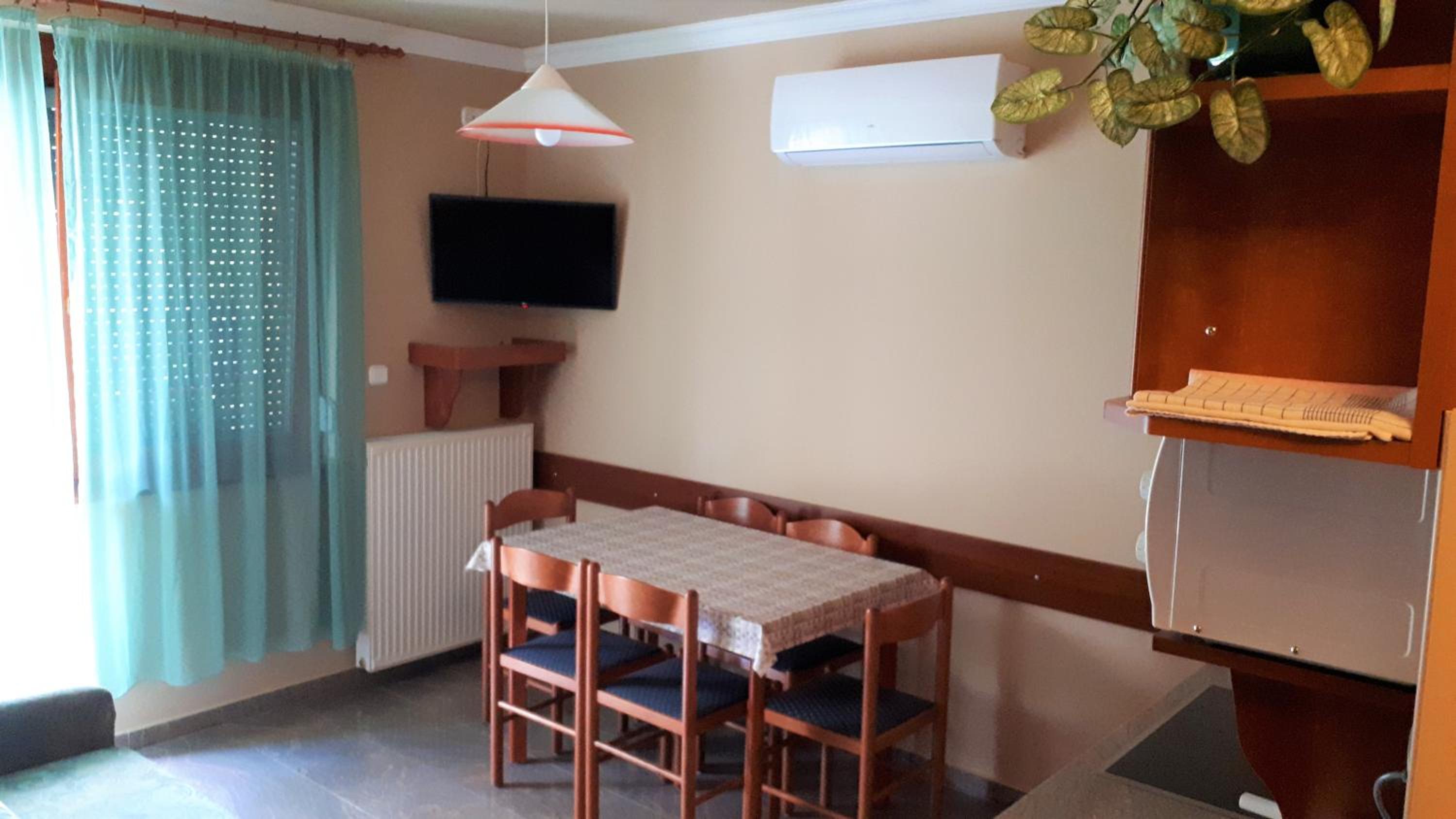 Apartment with Lake View photo 3