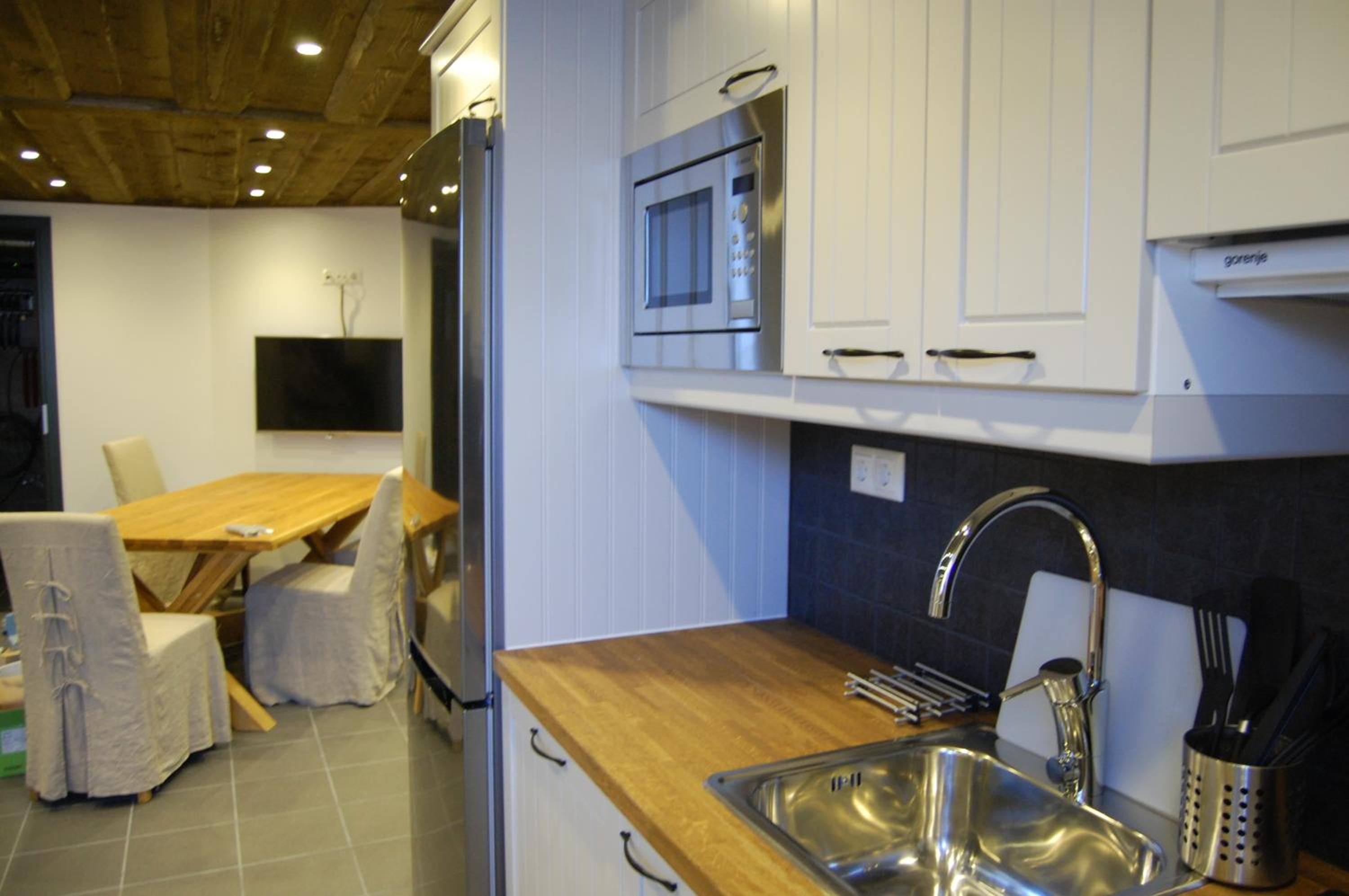 Superior Two-Bedroom Suite - Photo 22