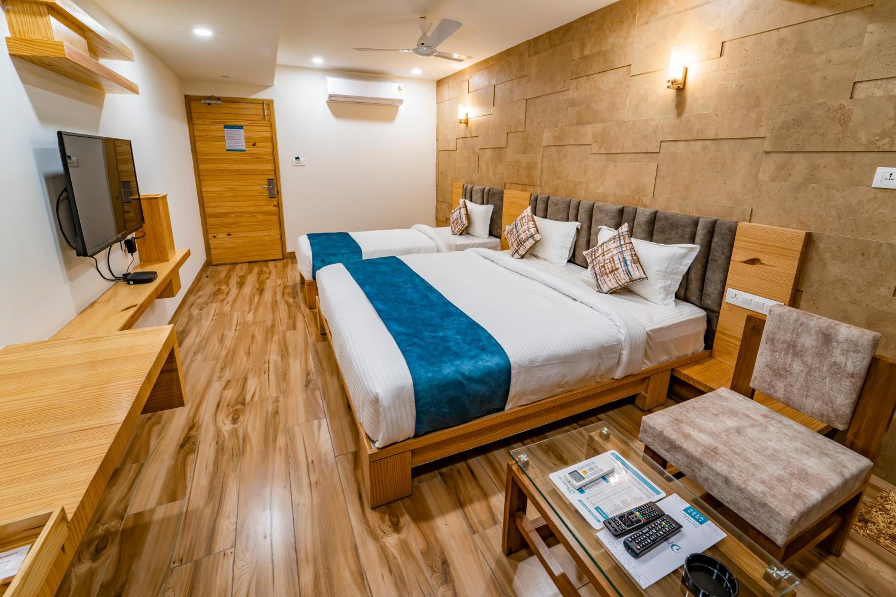 Triple Room - Photo 1