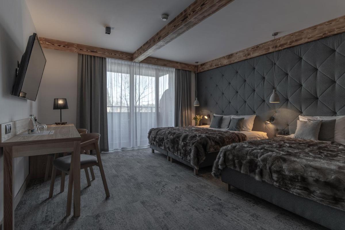 Deluxe Family Room - Photo 3