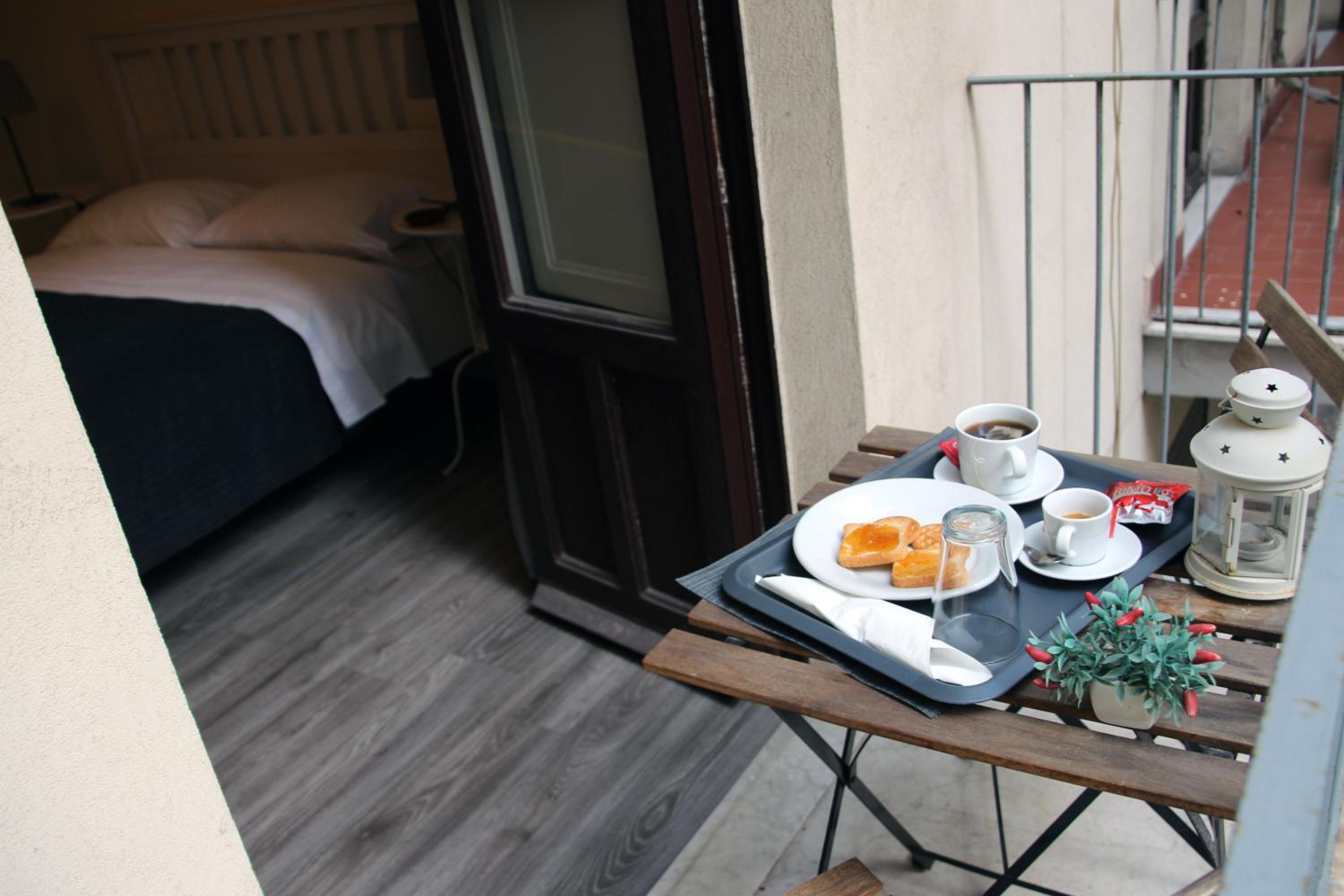 Double Room with Private External Bathroom photo 3