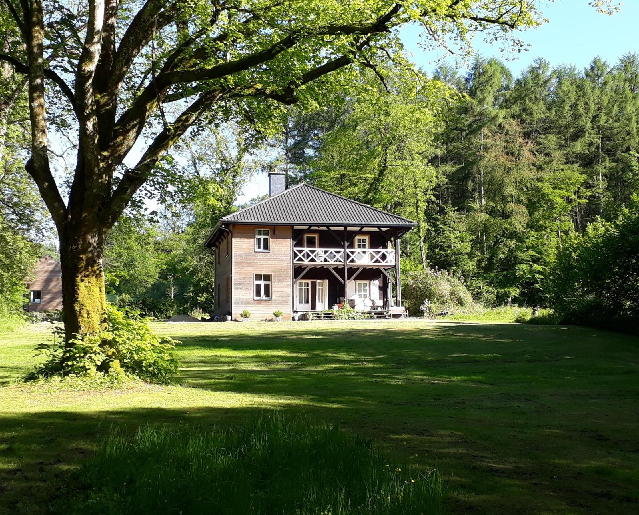 Four-Bedroom House photo 1