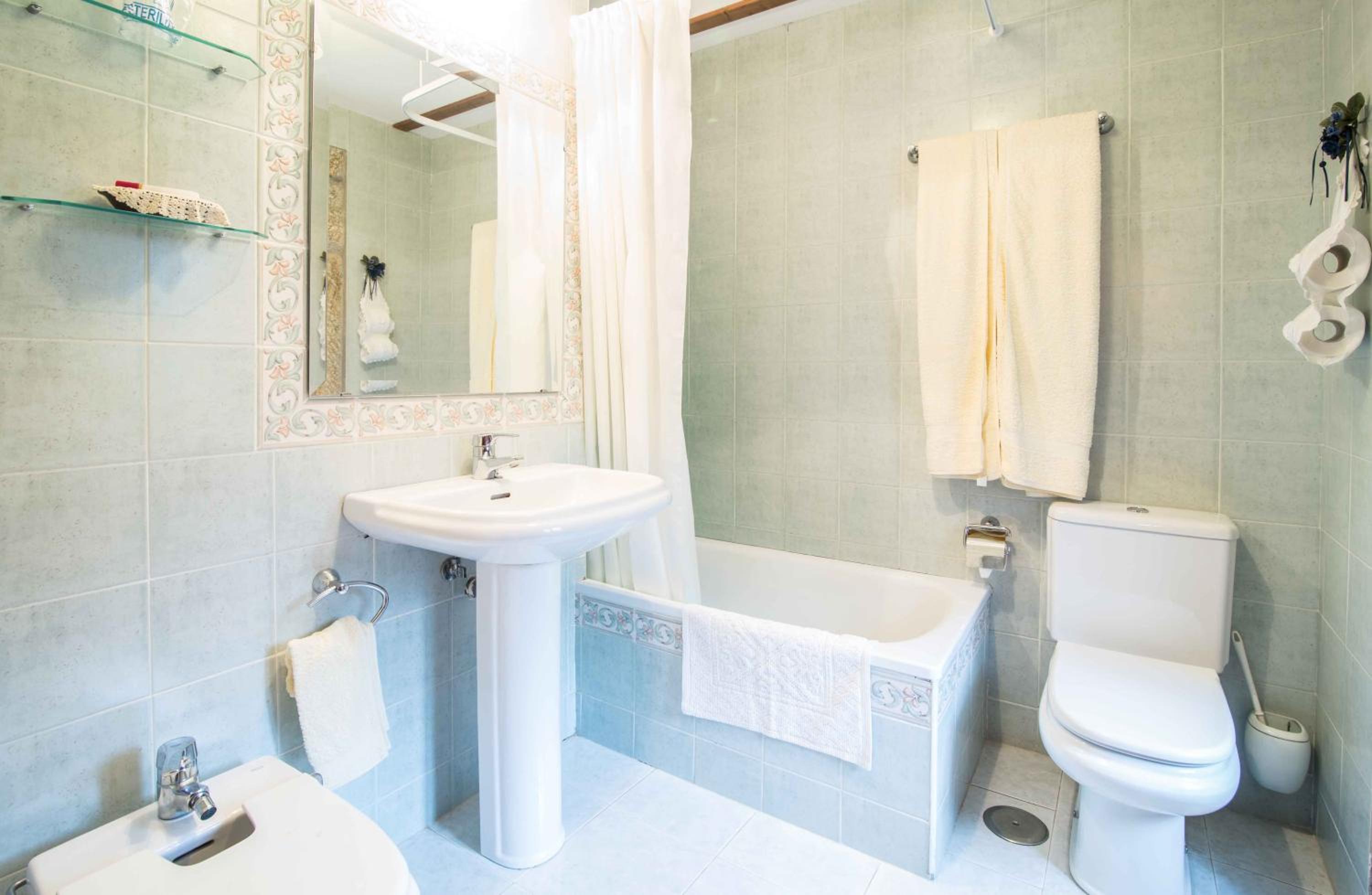 Double or Twin Room photo 3