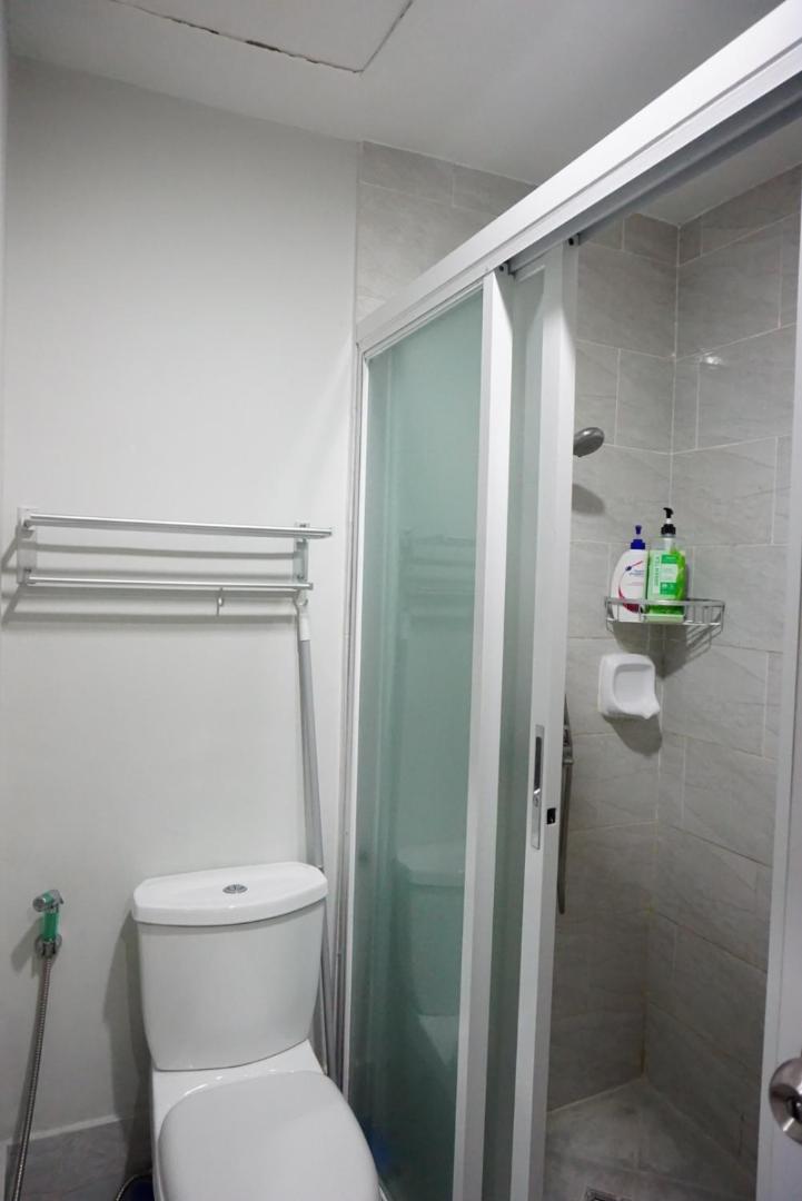 Studio Apartment - Photo 32