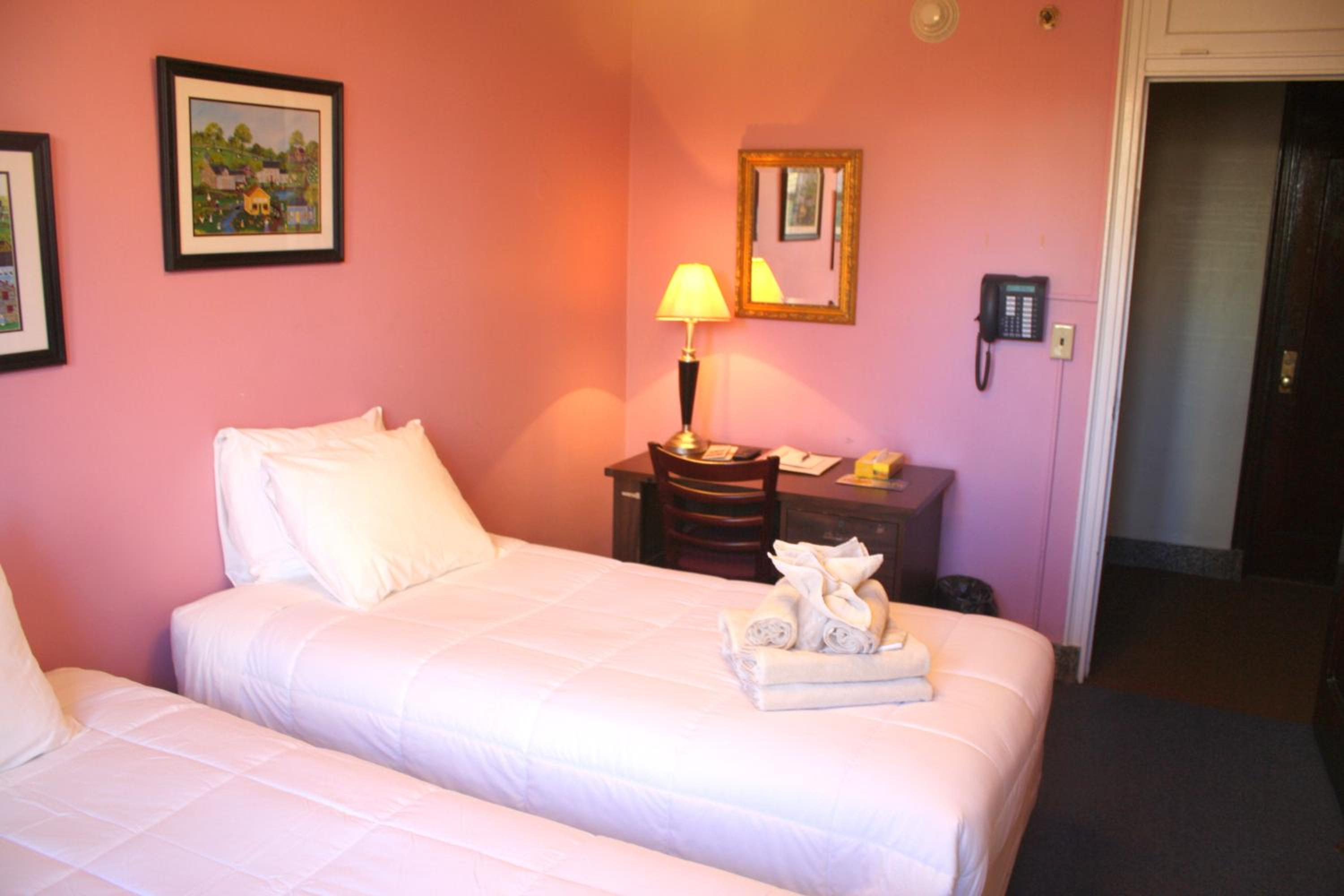 Double Room with Private Bathroom photo 2