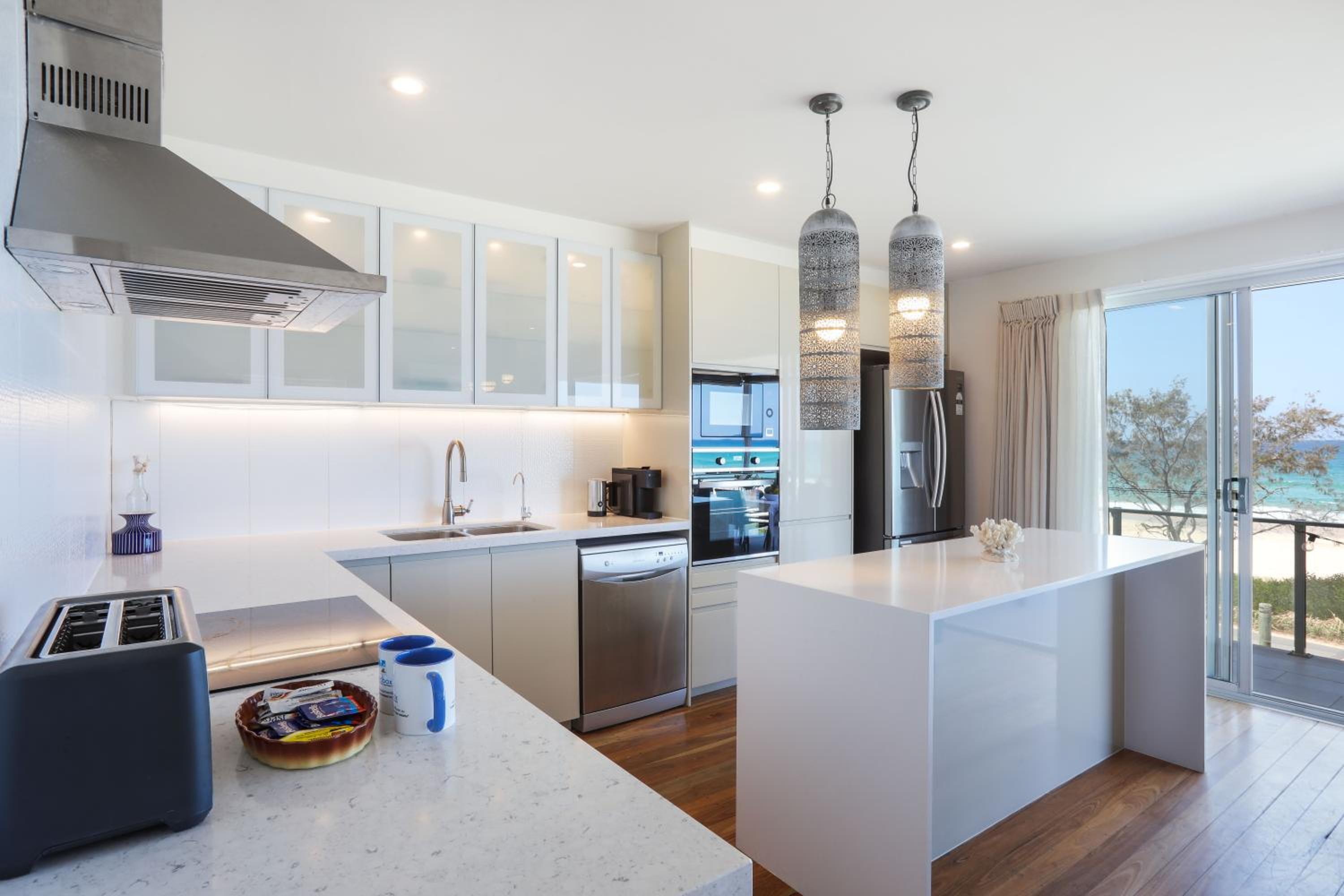 Premium Deluxe Two-Bedrooms Apartment With Balcony - Ocean View