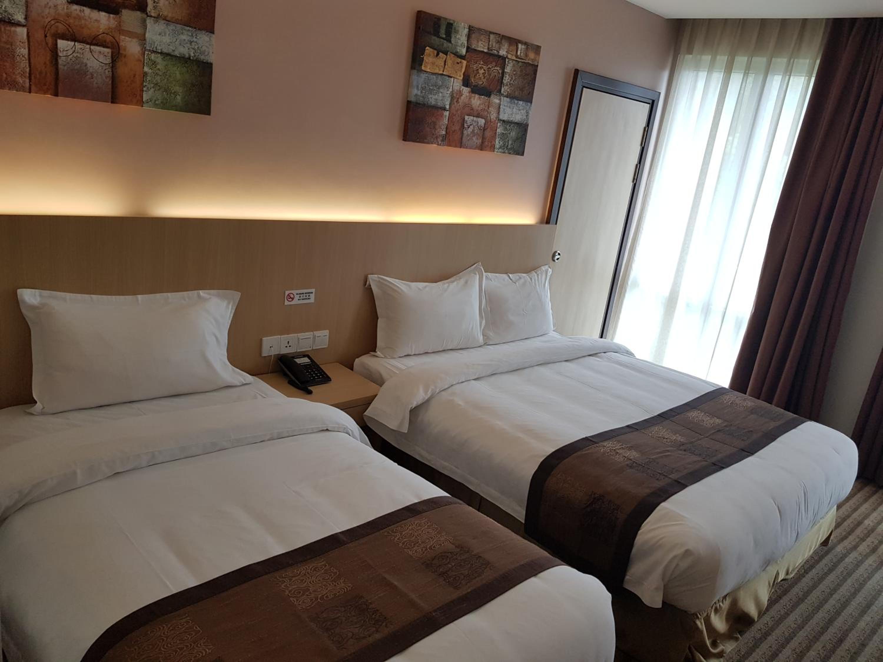 Deluxe Triple Room photo 1