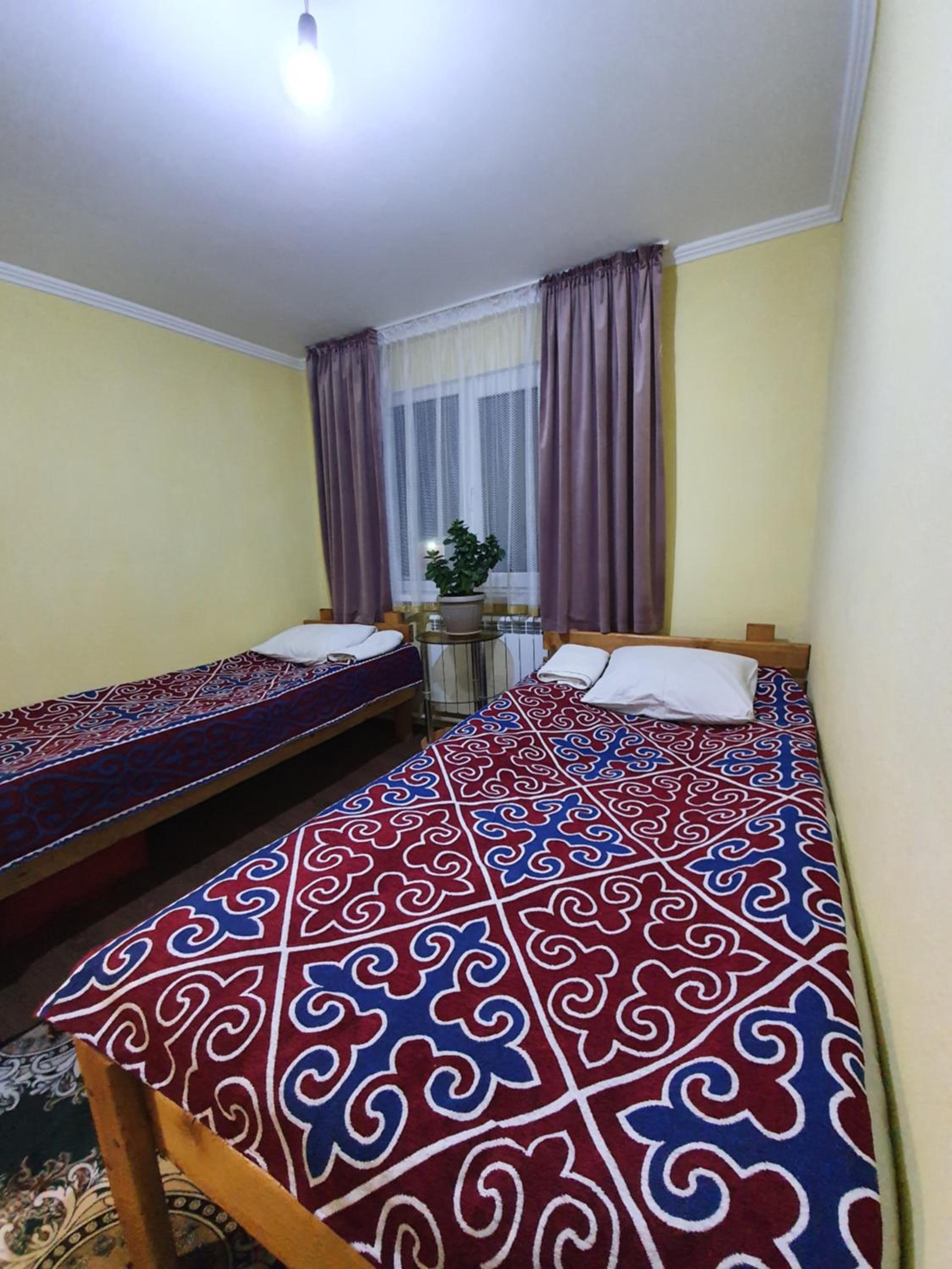 Queen Room with Two Queen Beds photo 1
