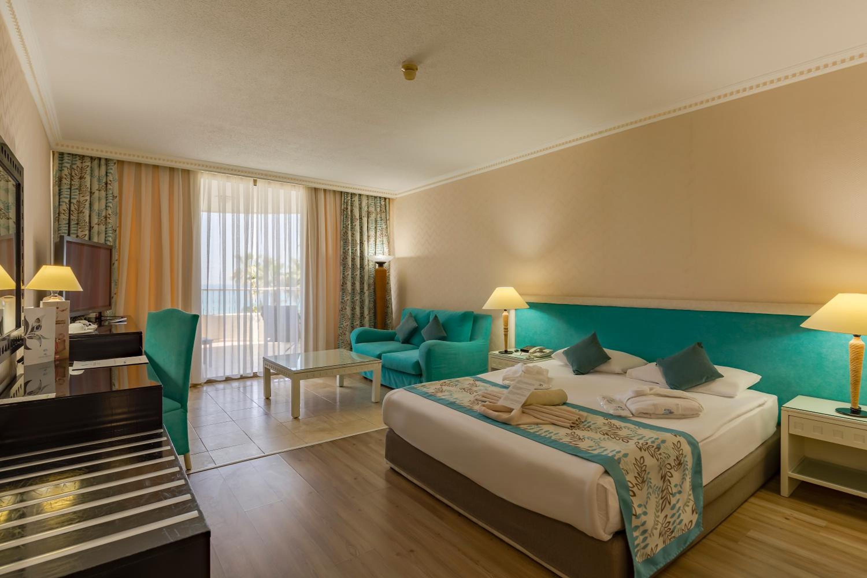 Superior Double or Twin Room with Terrace photo 1