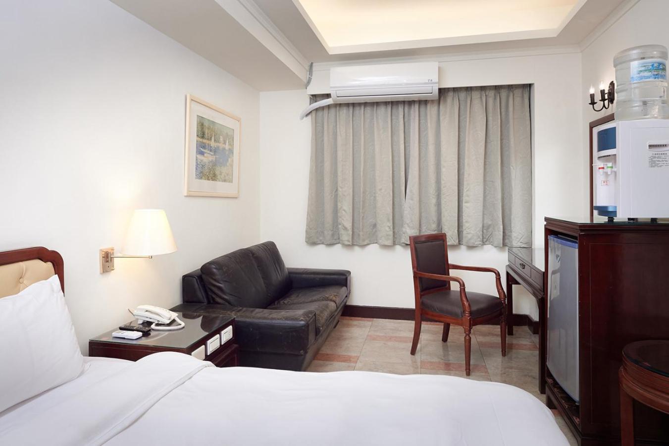 Deluxe Double Room photo 3