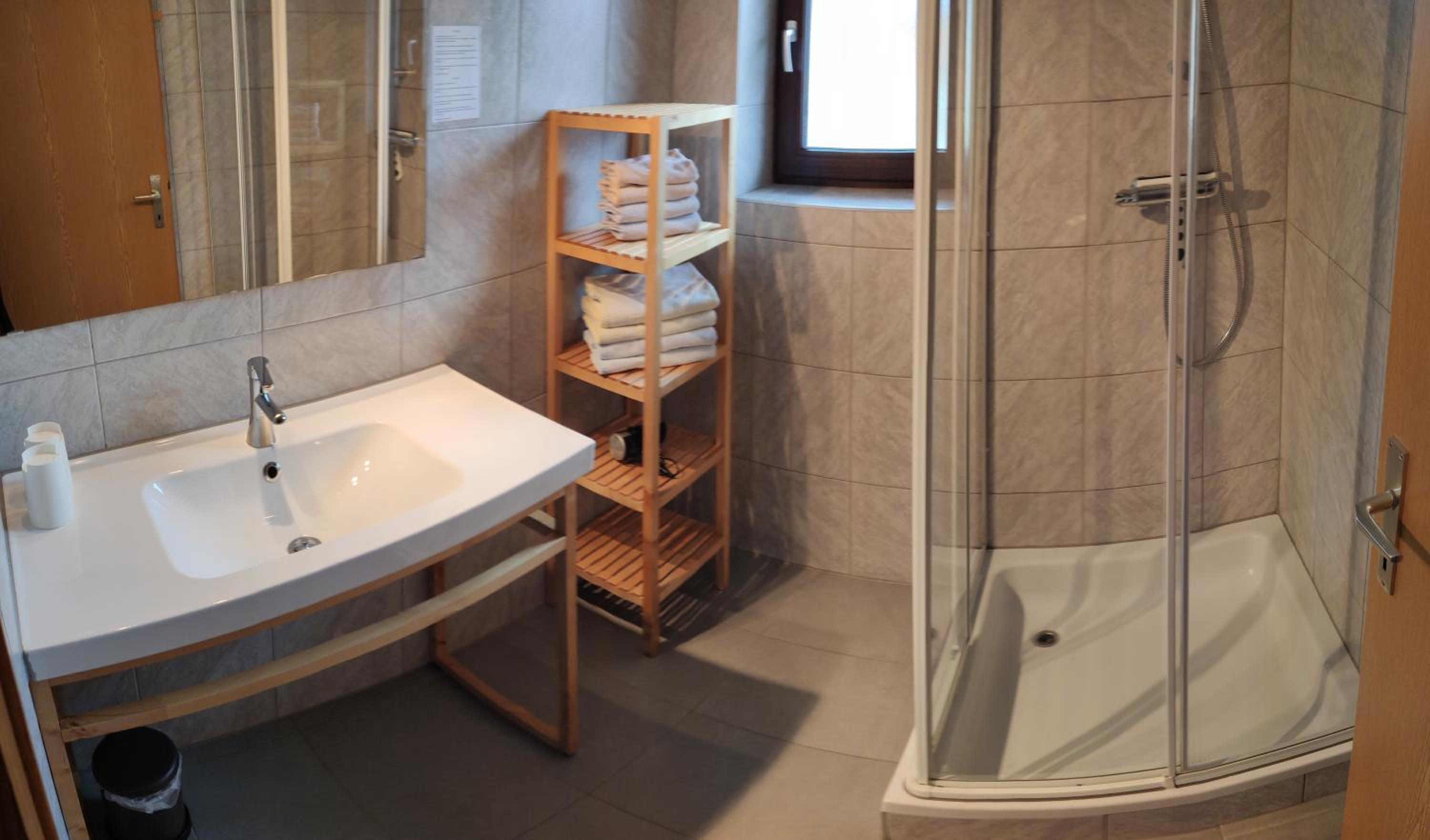 One-Bedroom Apartment with Balcony photo 2