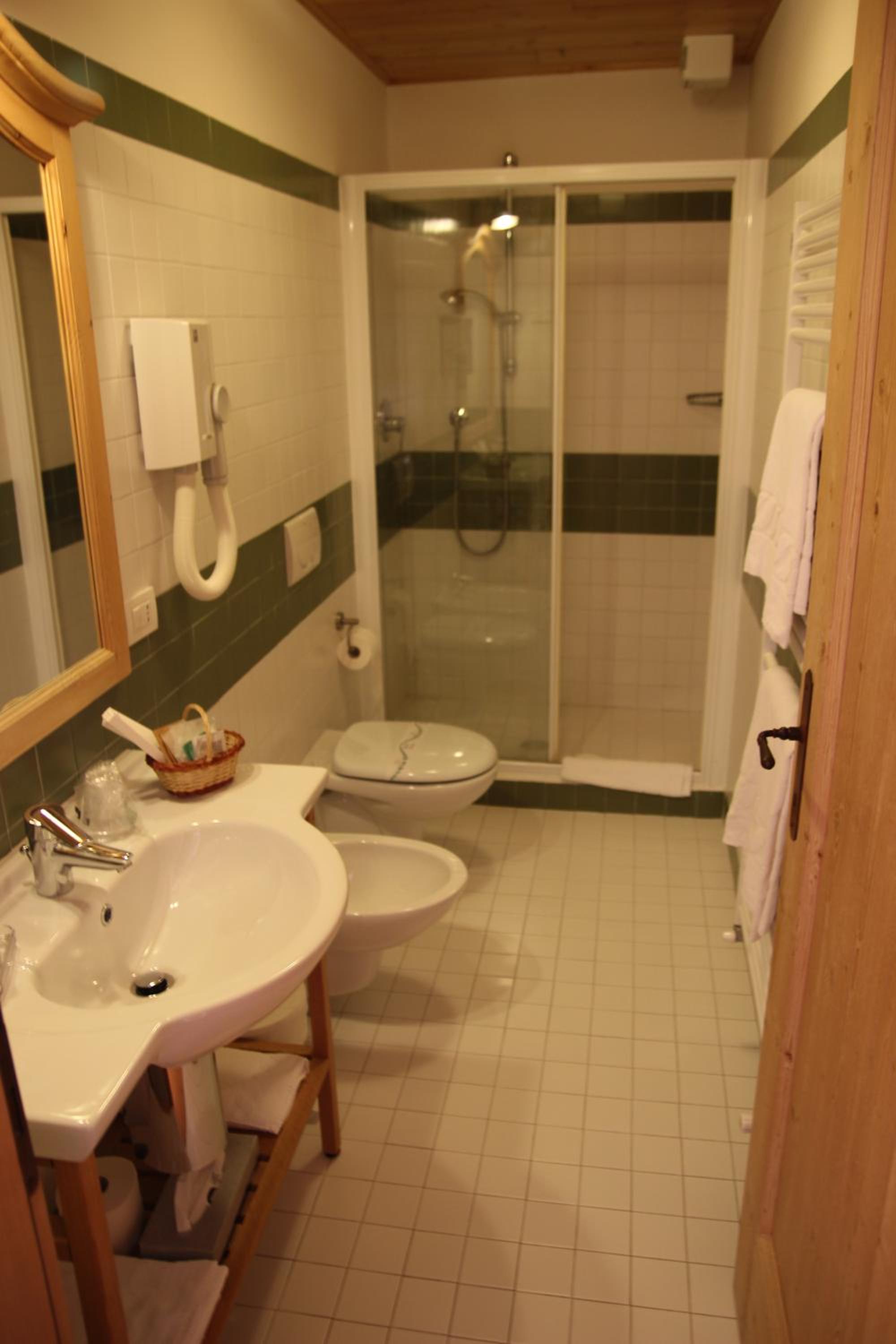 Double or Twin Room photo 2