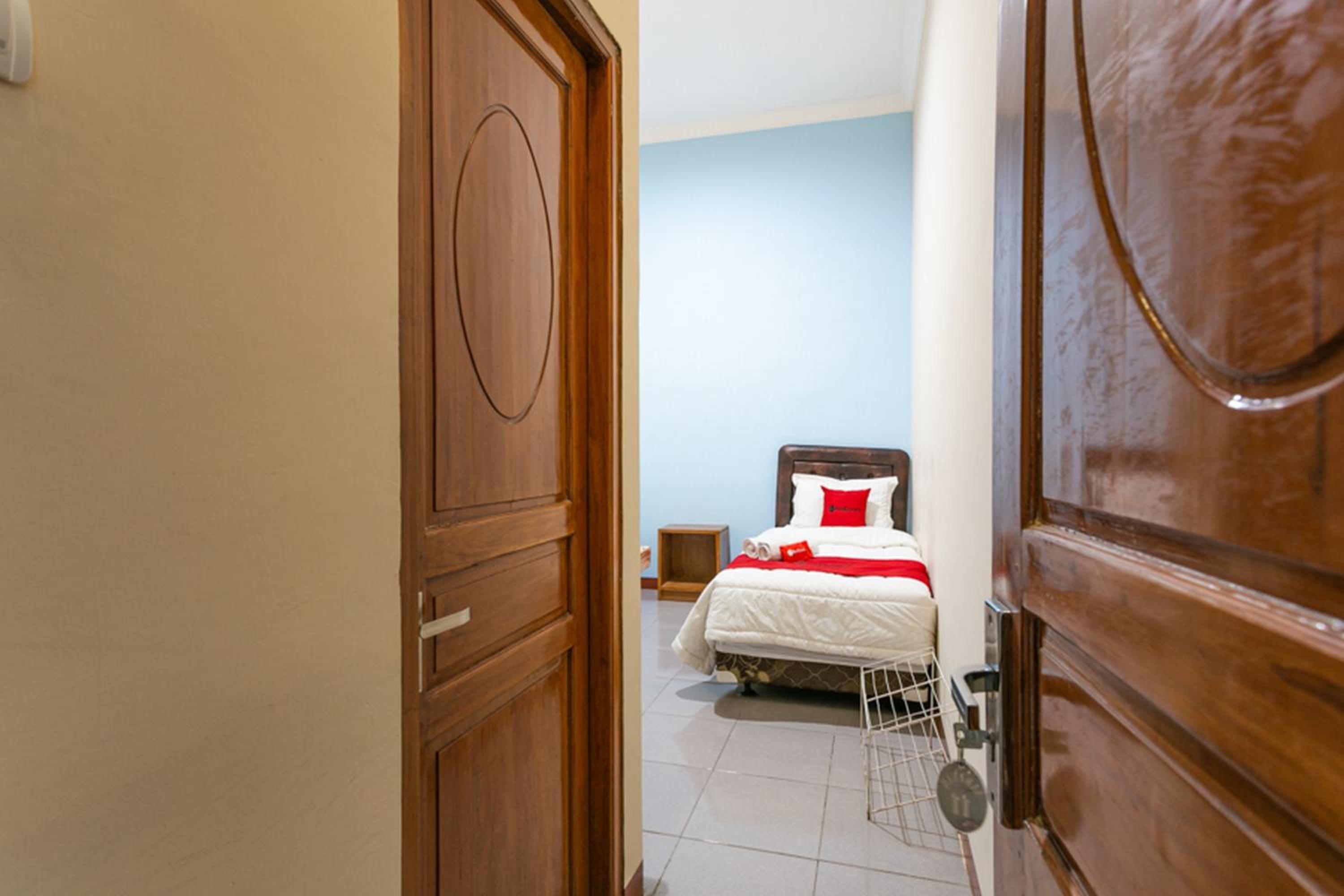 Twin Room - Photo 5