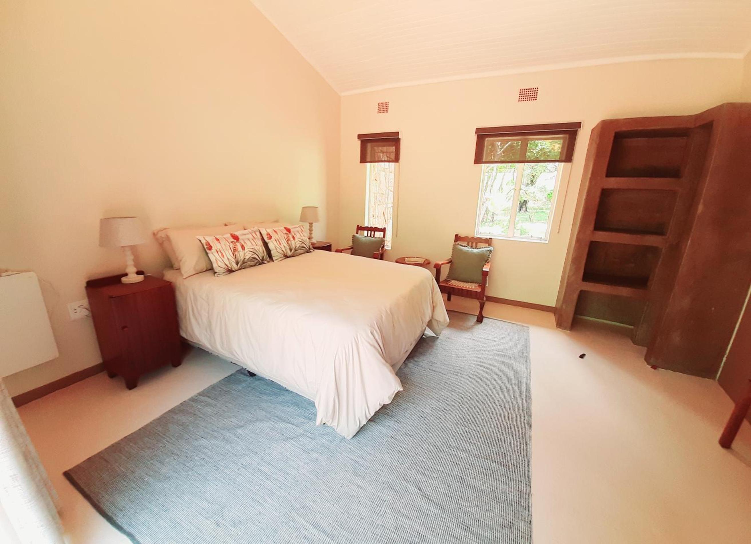 Apartment with Mountain View - Photo 1