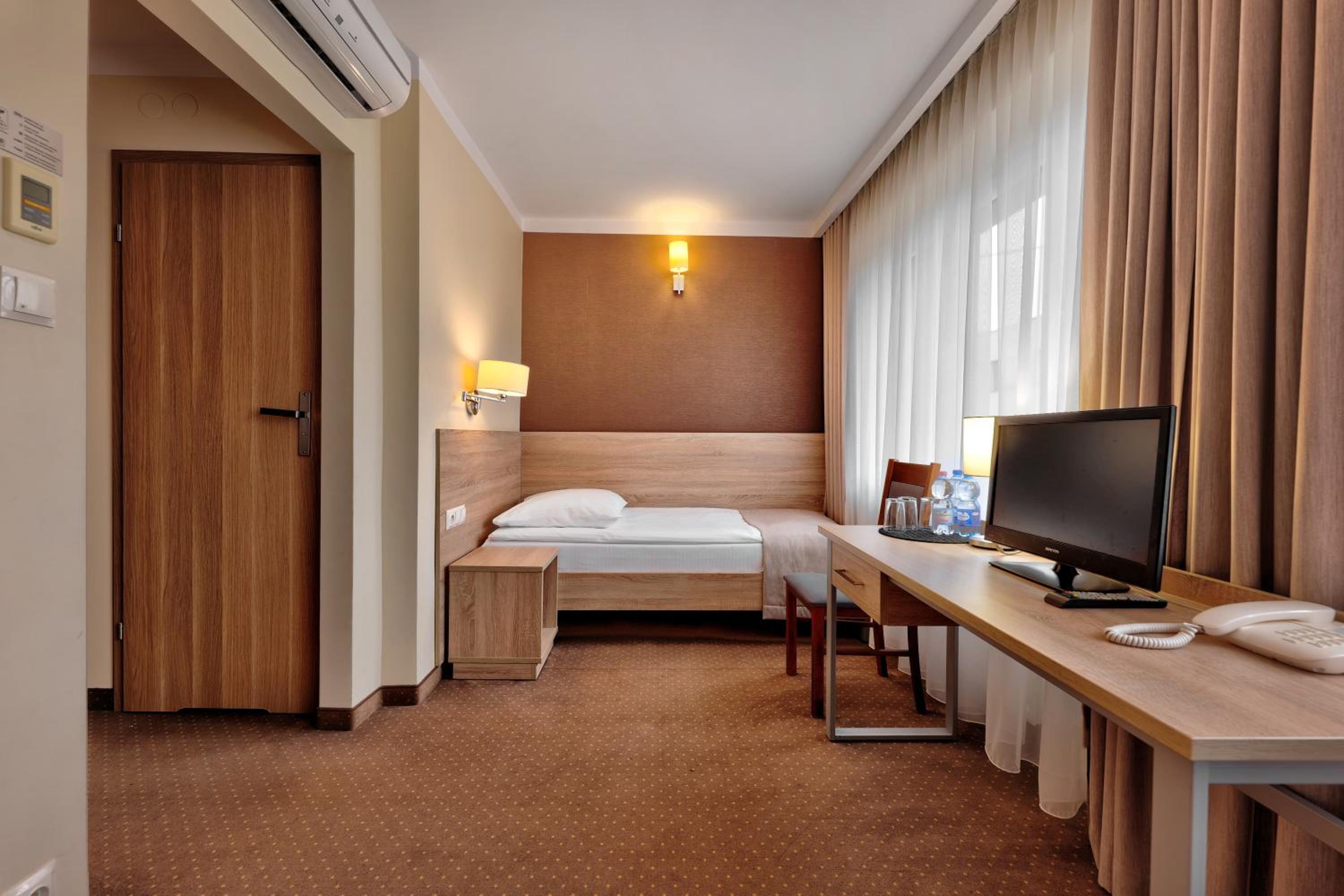 Basic Triple Room - Photo 5