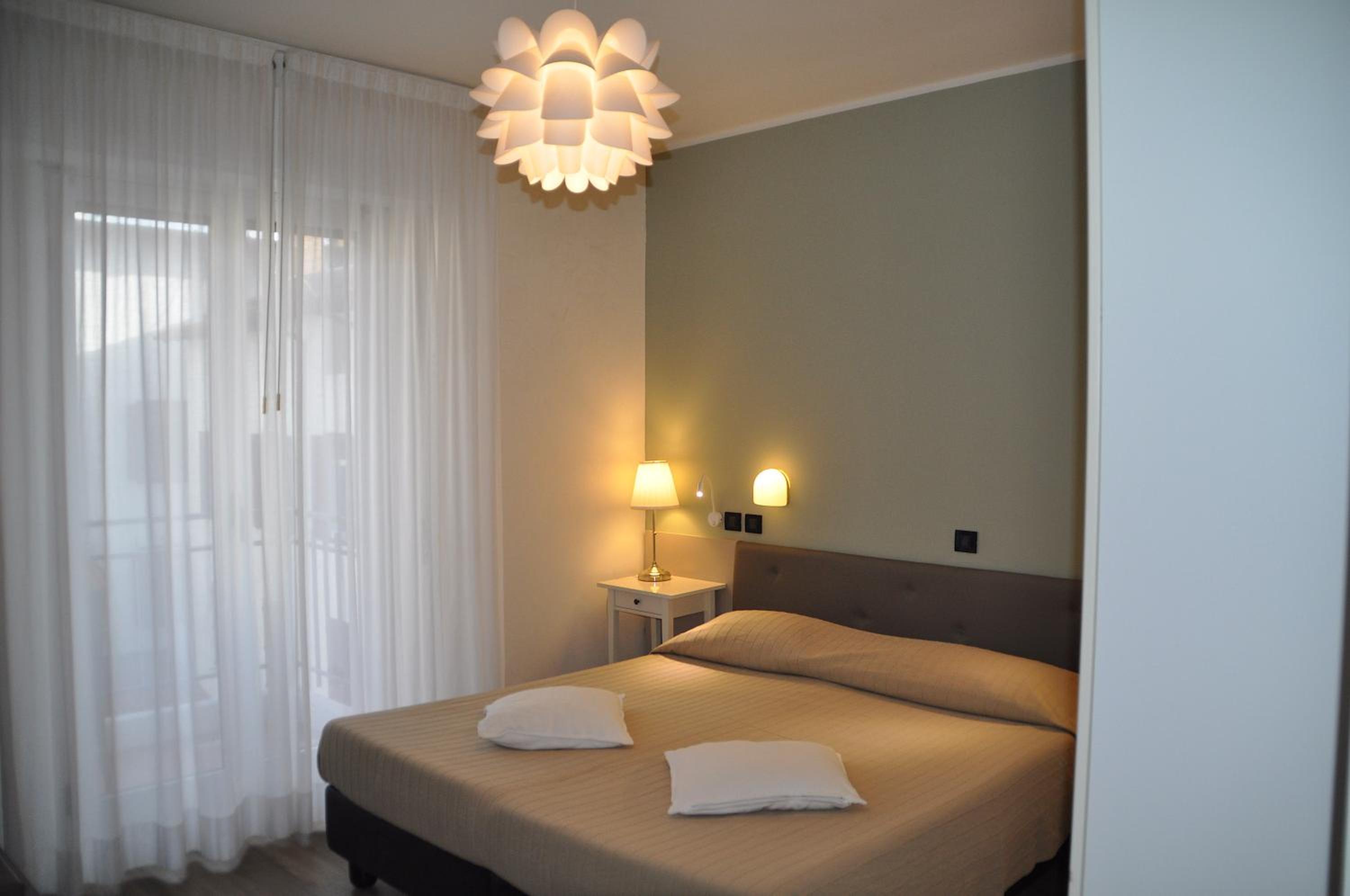Double Room - Photo 21