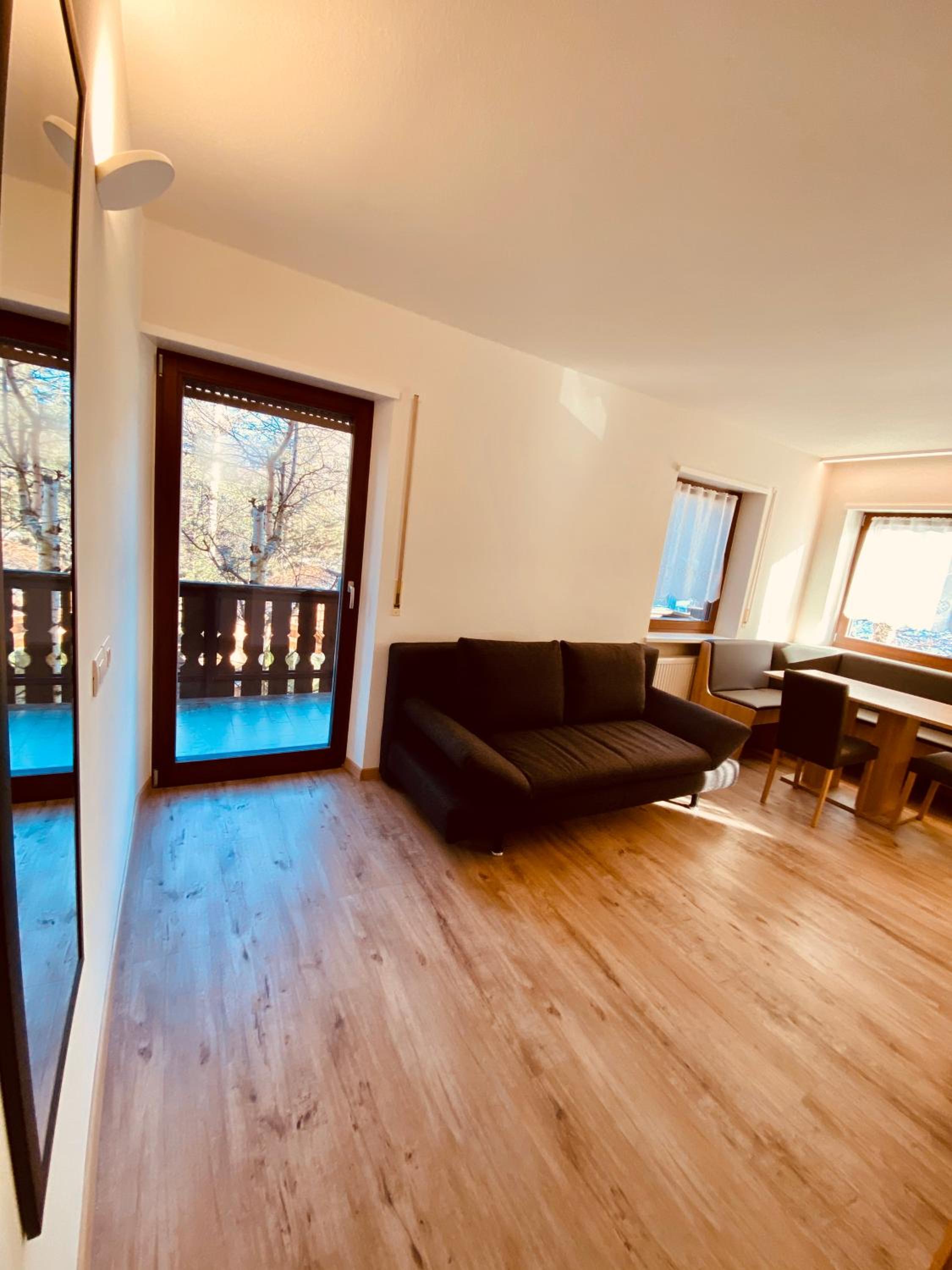 Apartment with Balcony photo 1