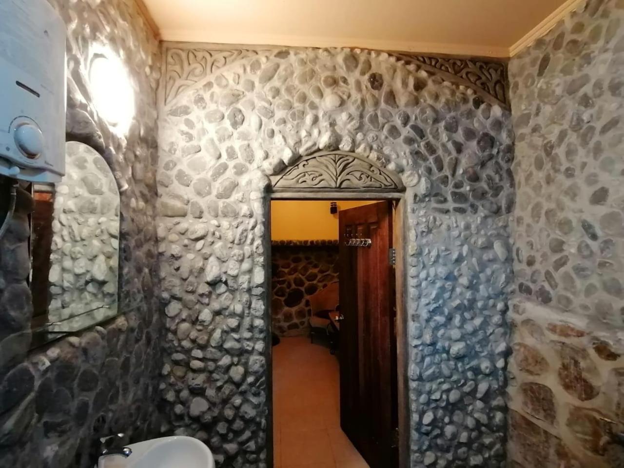 Deluxe Double Room with Balcony photo 3