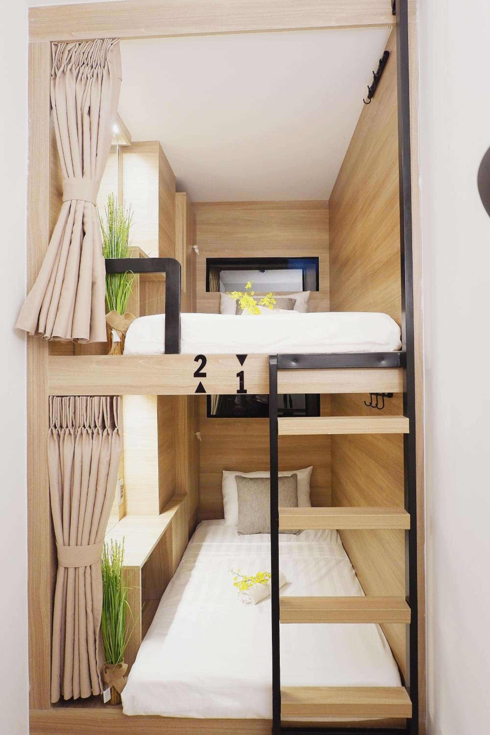 Twin Room with View