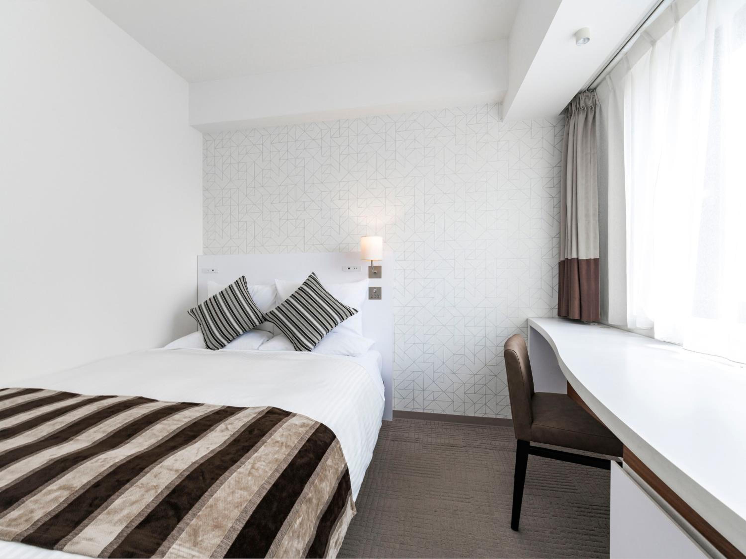 Standard Double Room - Non-Smoking - Photo 5