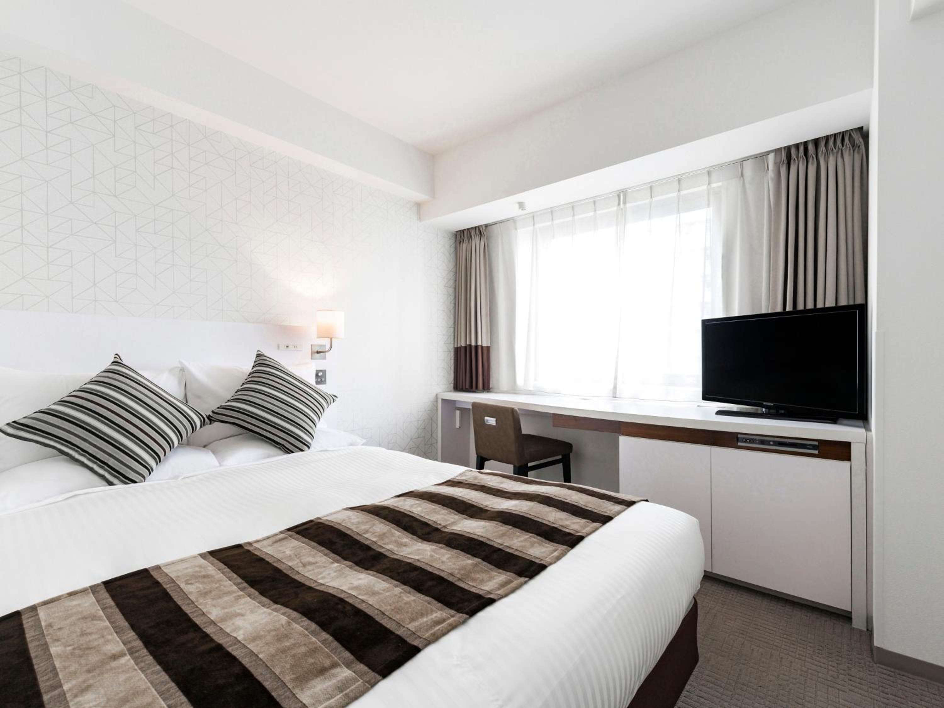 Standard Double Room - Non-Smoking - Photo 4