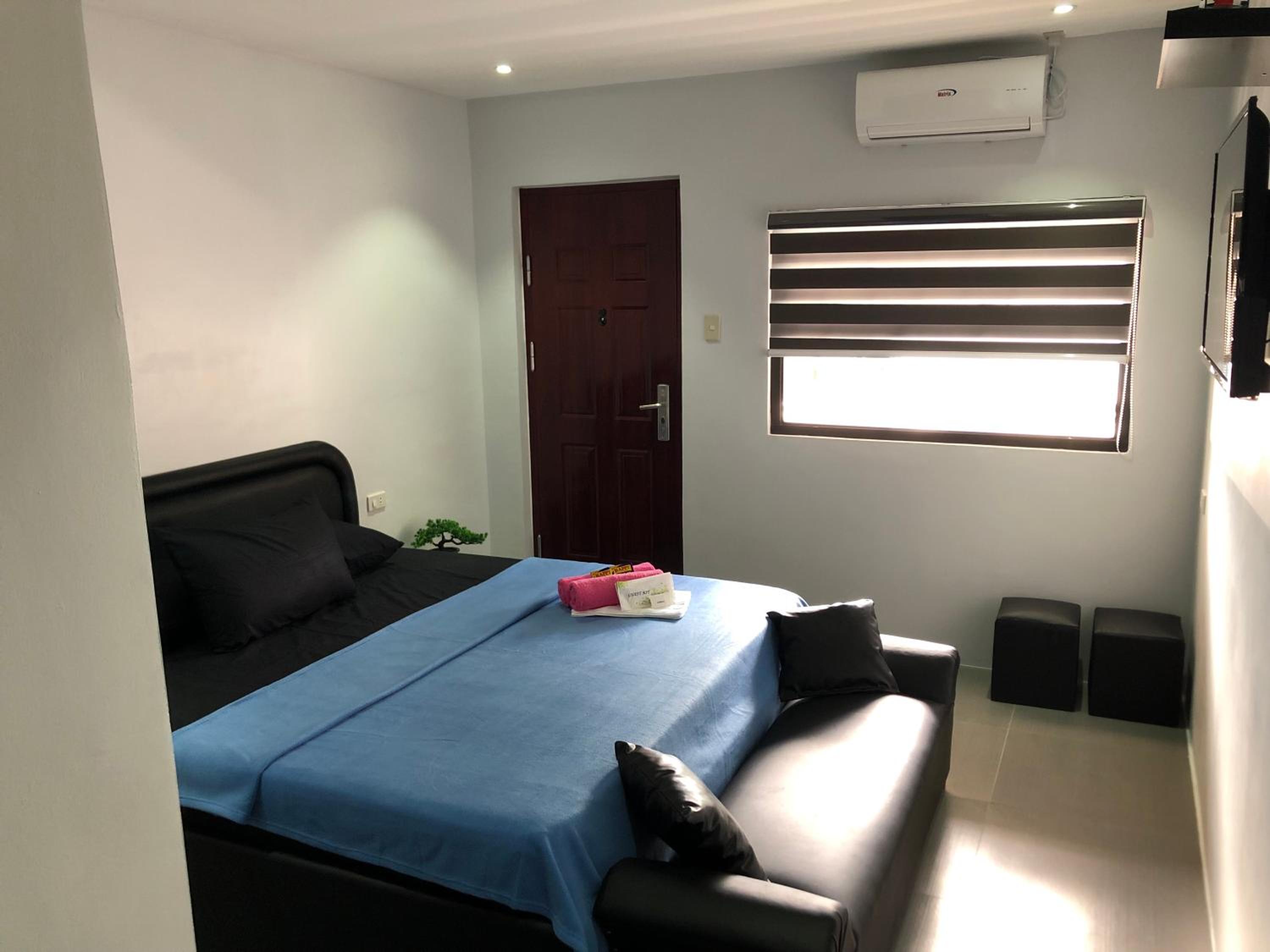 Double Room with Balcony and Sea View photo 2