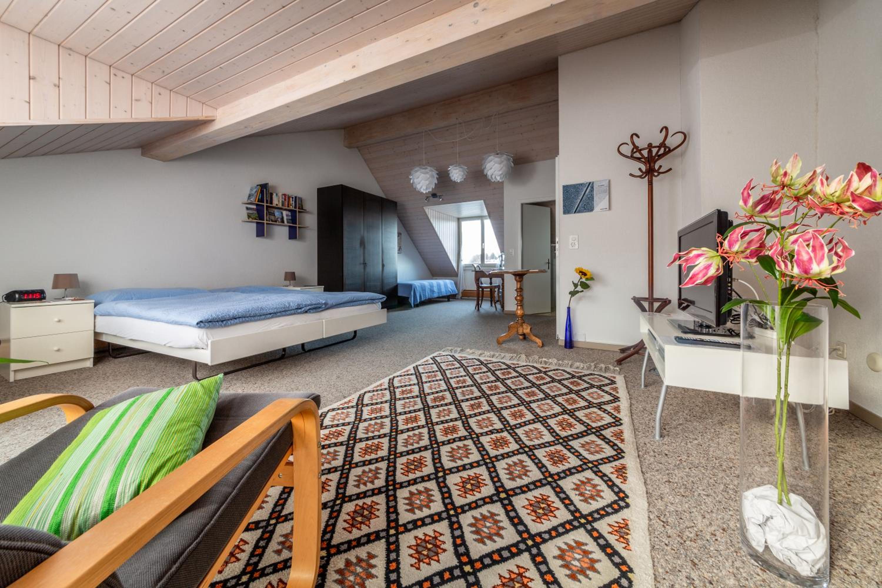 Large Double Room with Private Bathroom