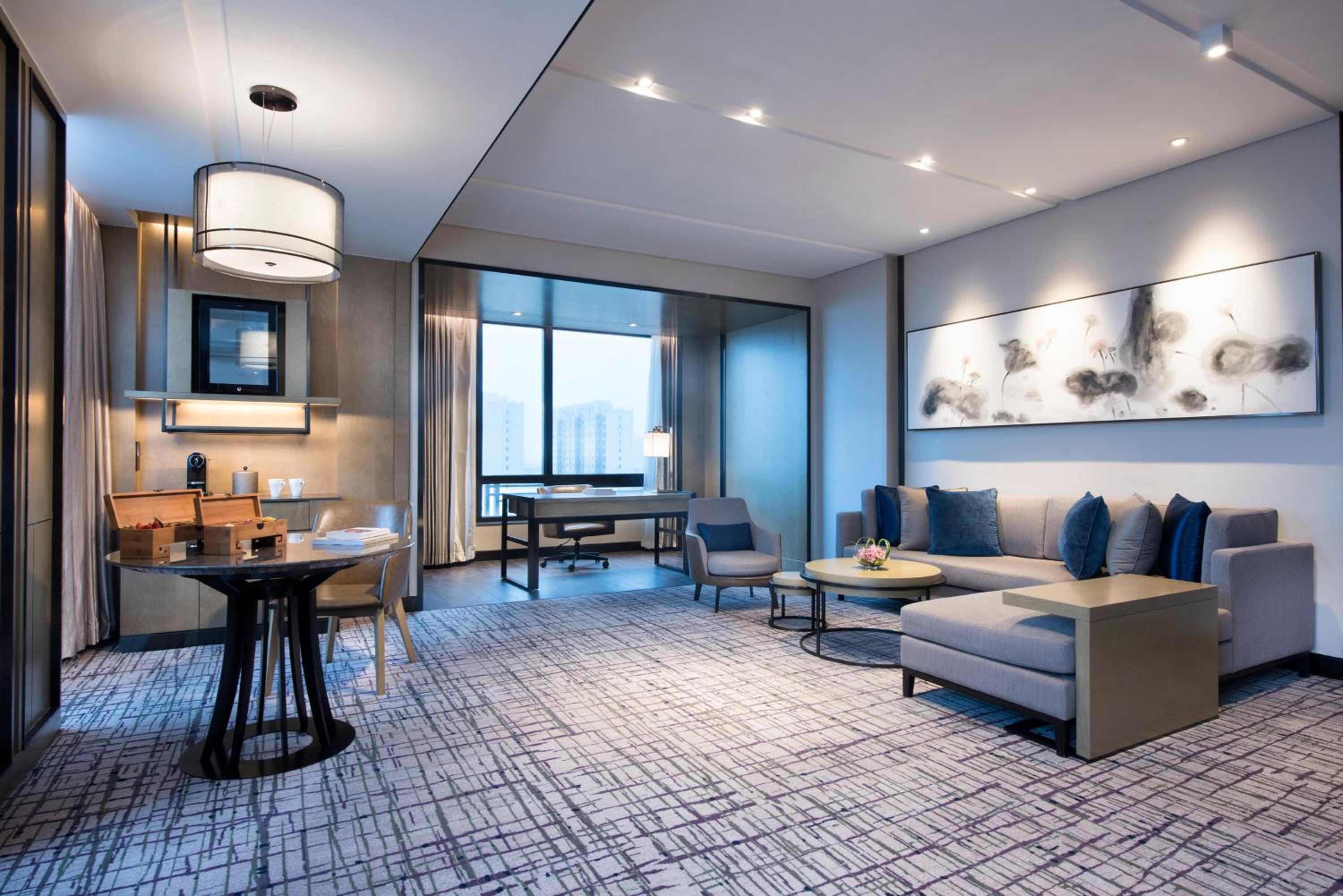 One-Bedroom Suite