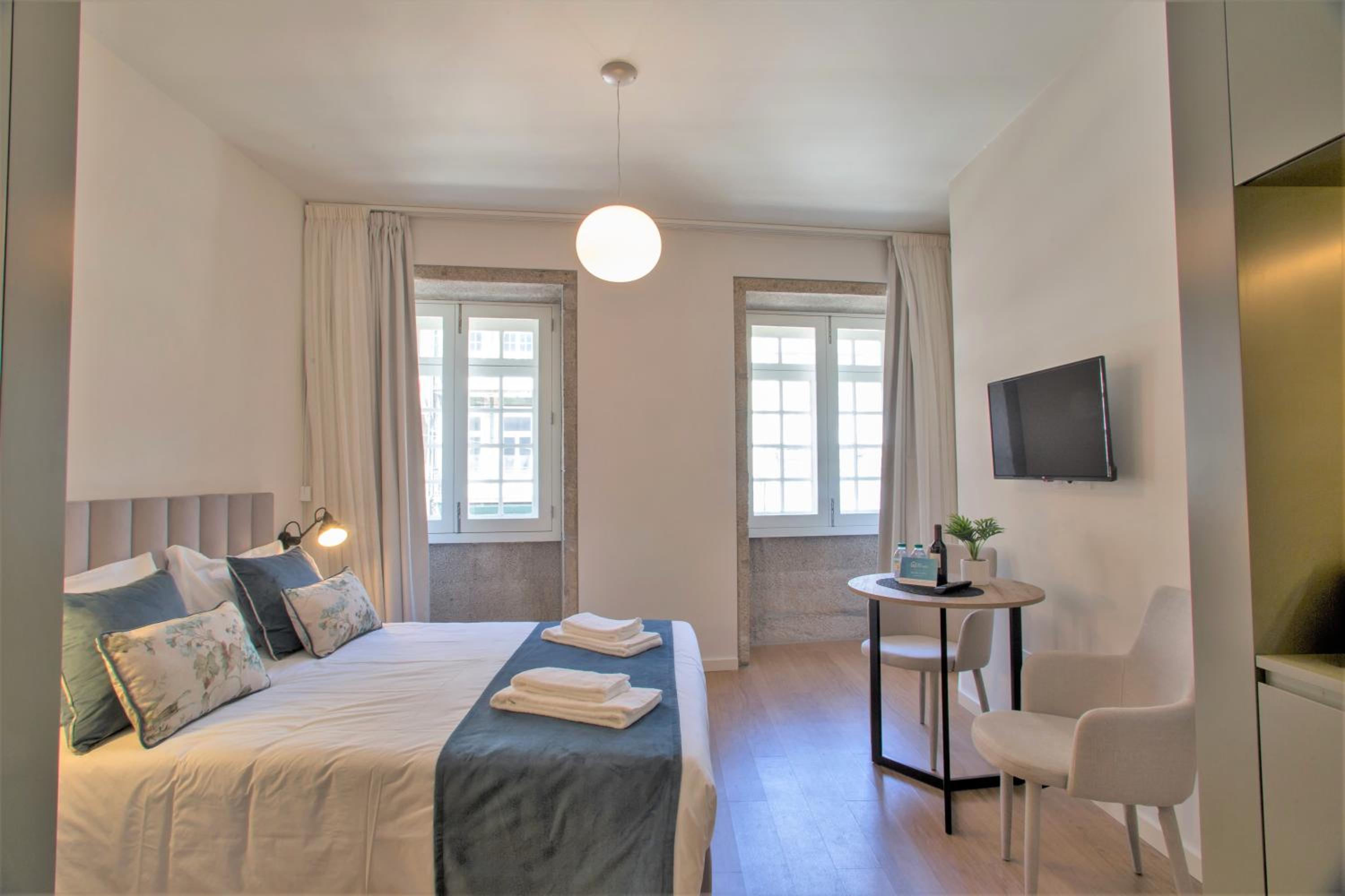 Studio Apartment - Photo 9