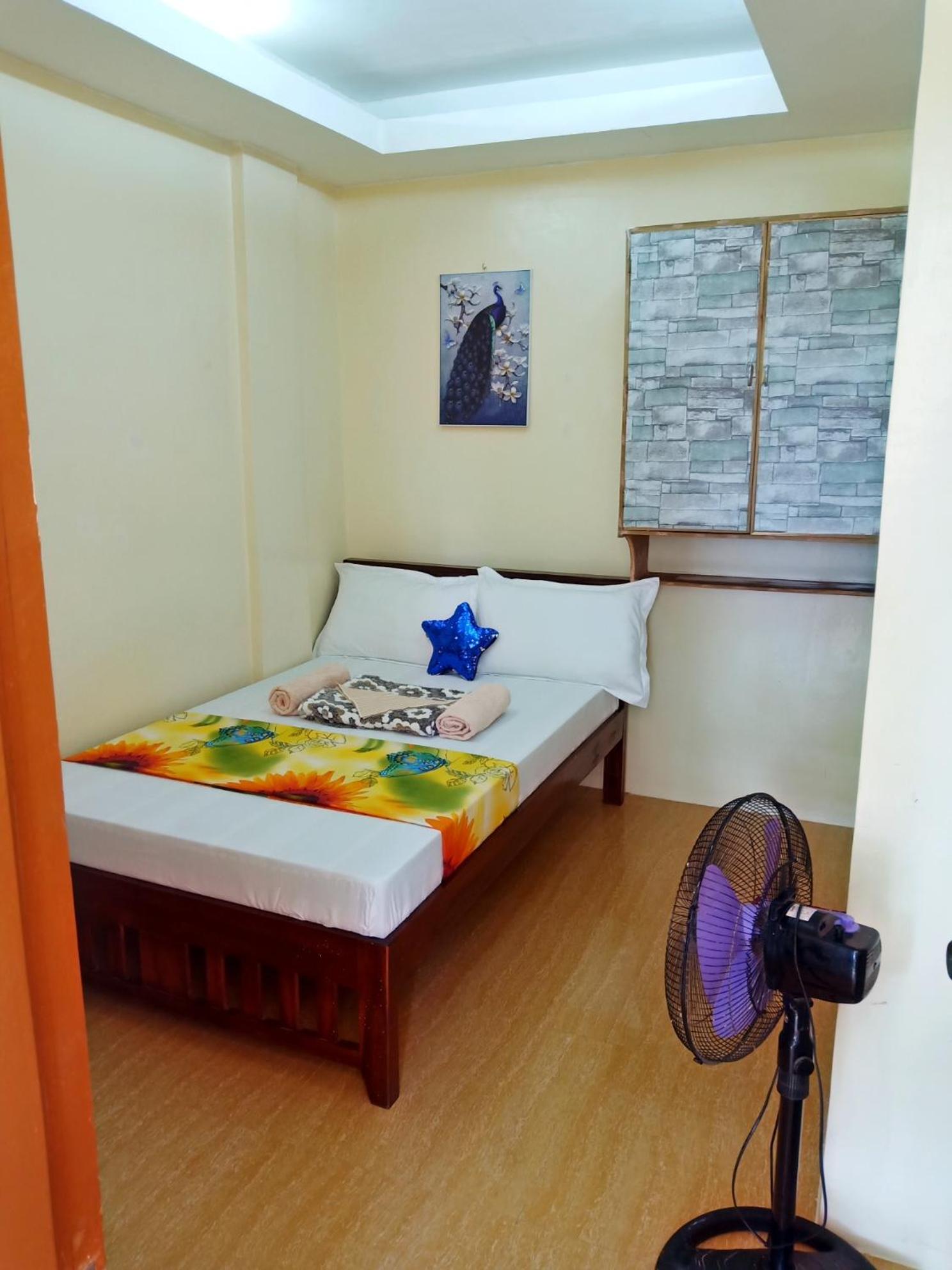 Budget Double Room - Photo 6