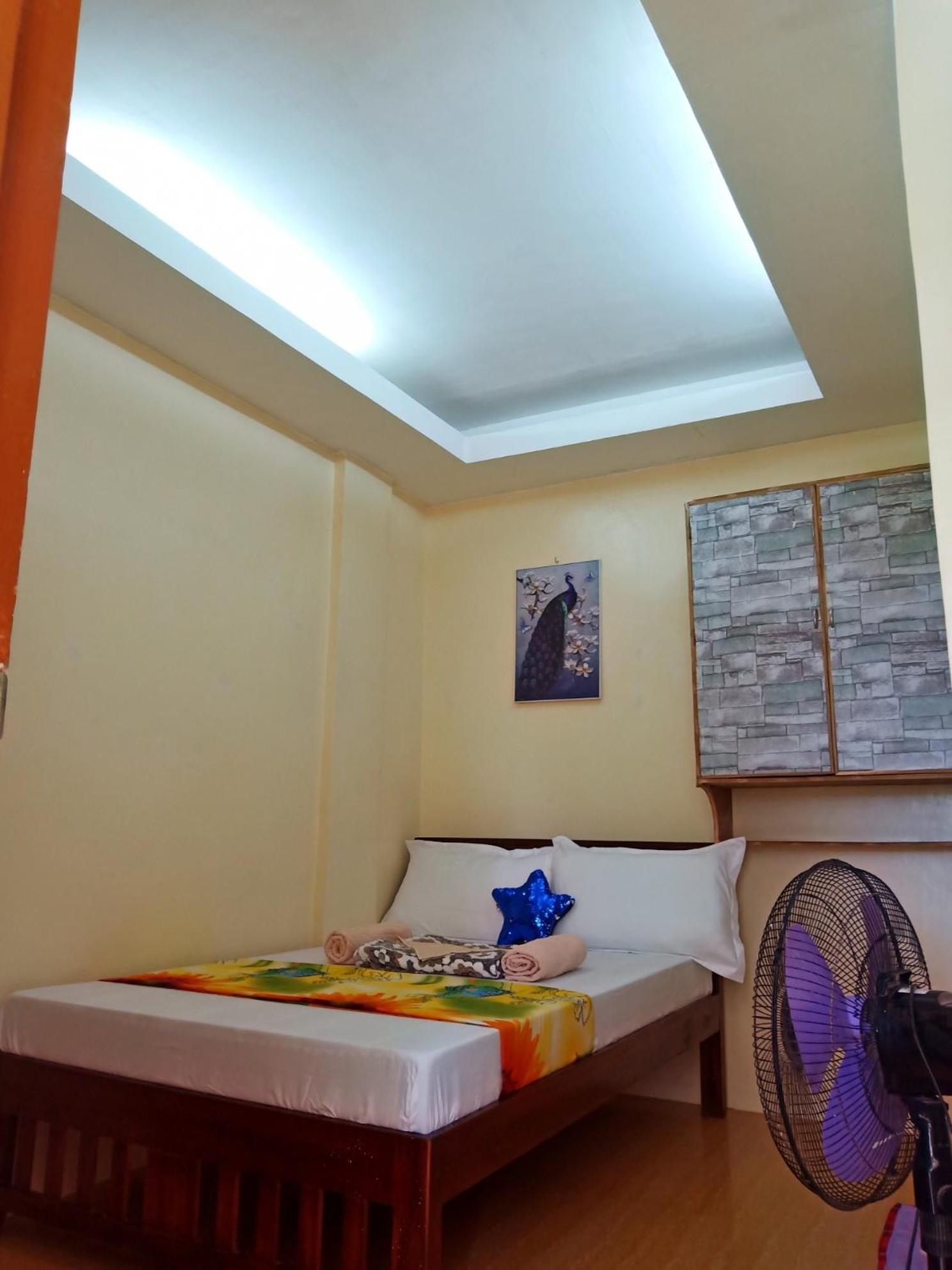 Budget Double Room - Photo 5