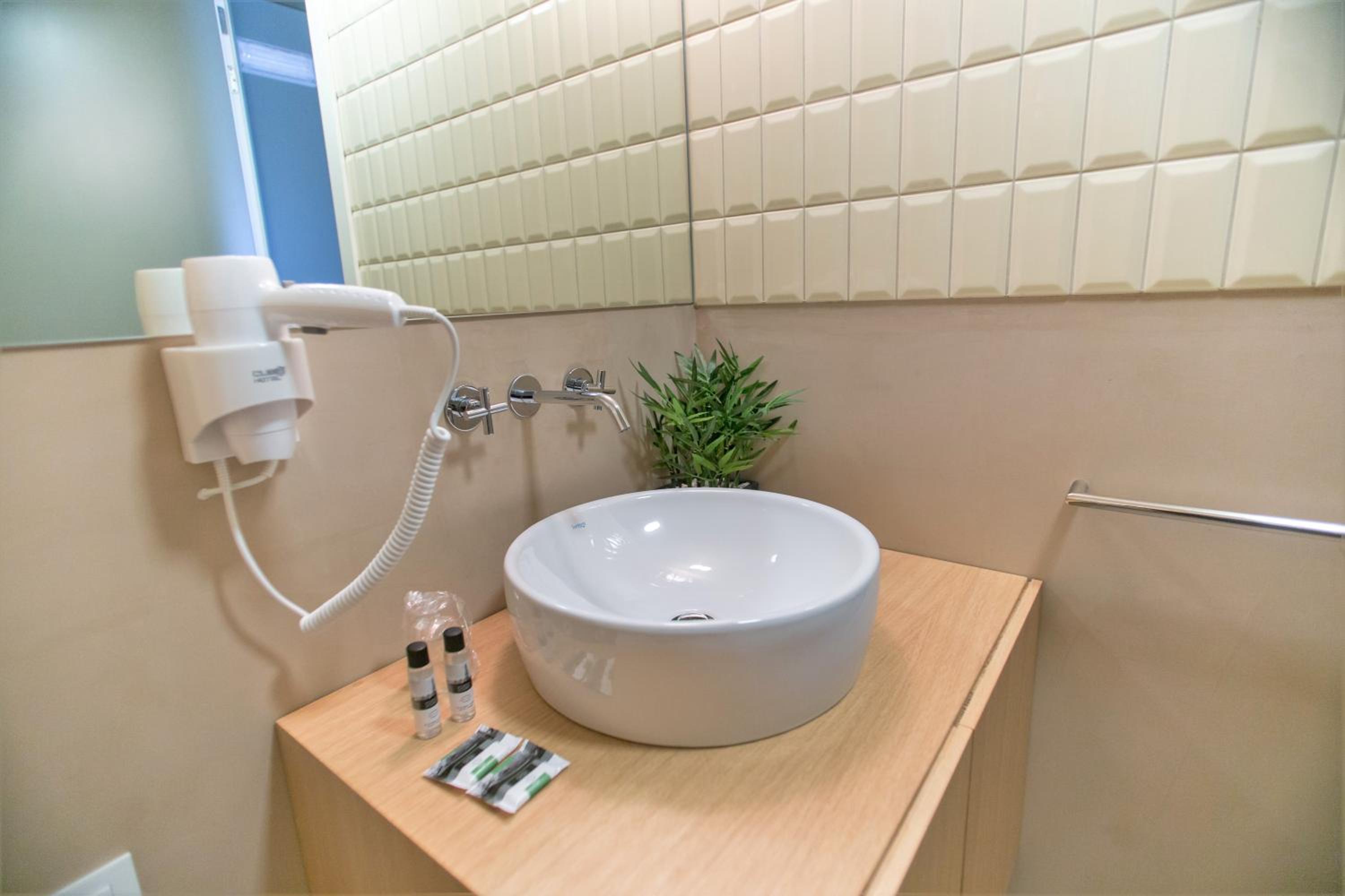 Studio Apartment - Photo 7