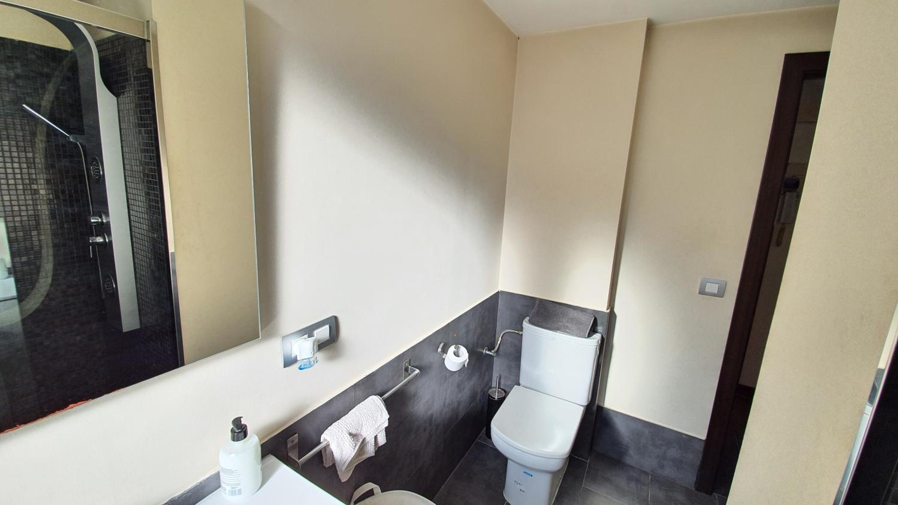 Apartment - Photo 23