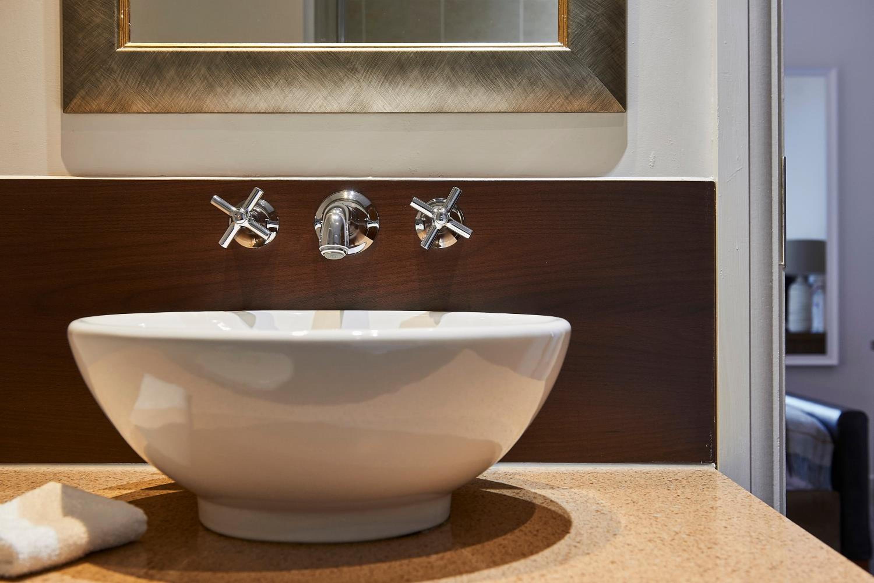 King Studio Suite - Accessible  - Photo 3